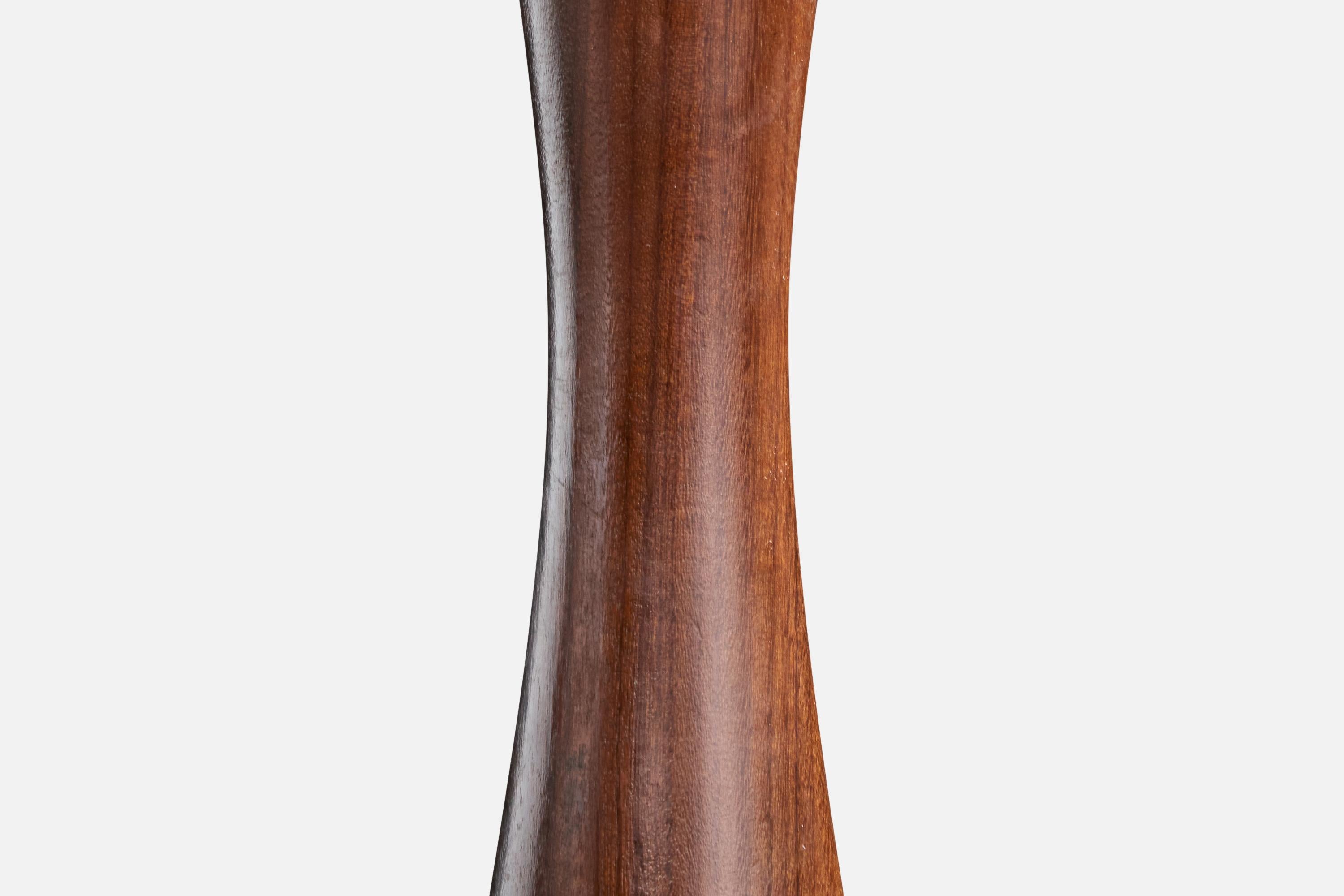 Milieu du XXe siècle Designer suédois, lampe de table, teck, tissu, Suède, années 1950 en vente