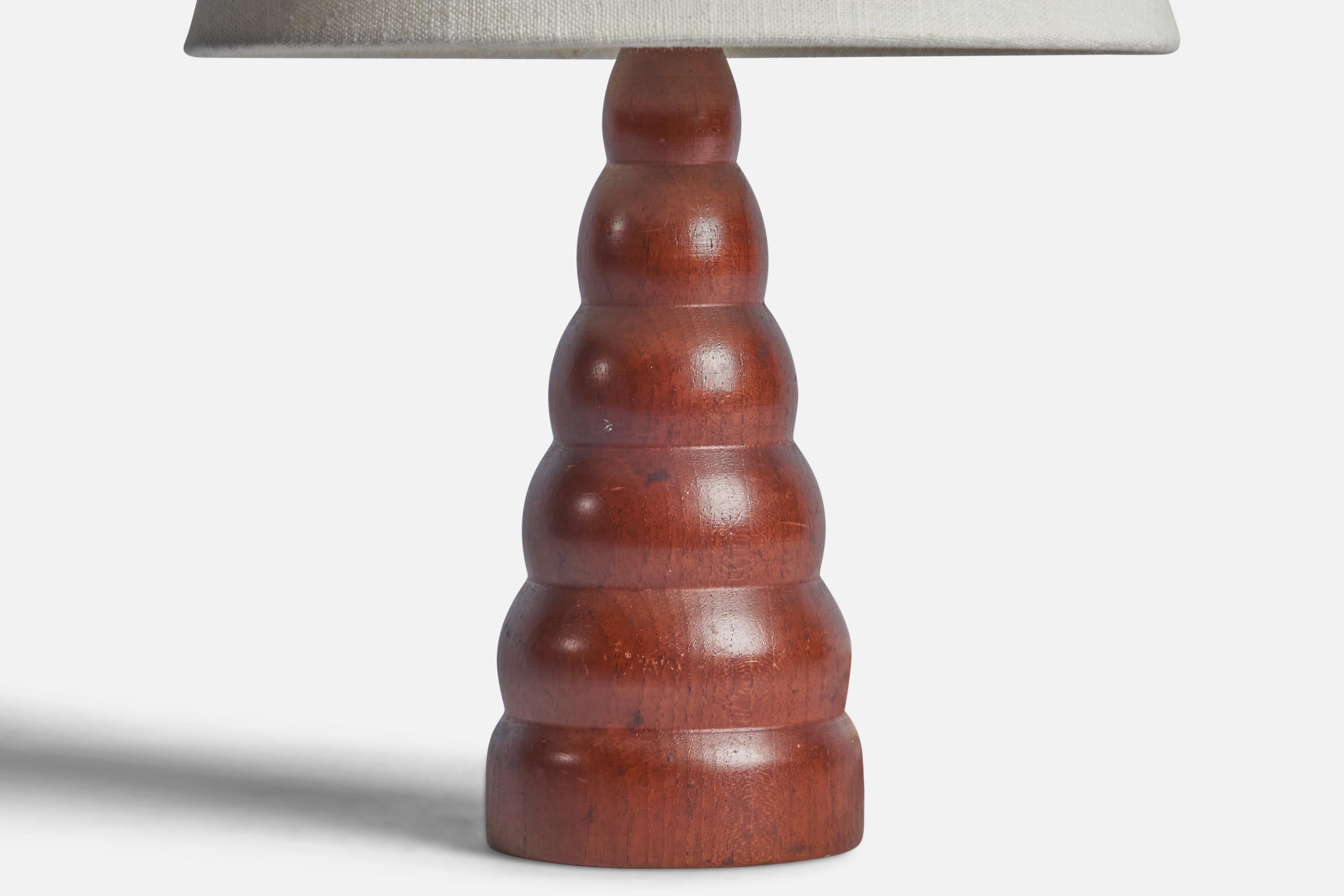 Swedish Designer, Table Lamp, Teak, Sweden, 1950s In Good Condition For Sale In High Point, NC