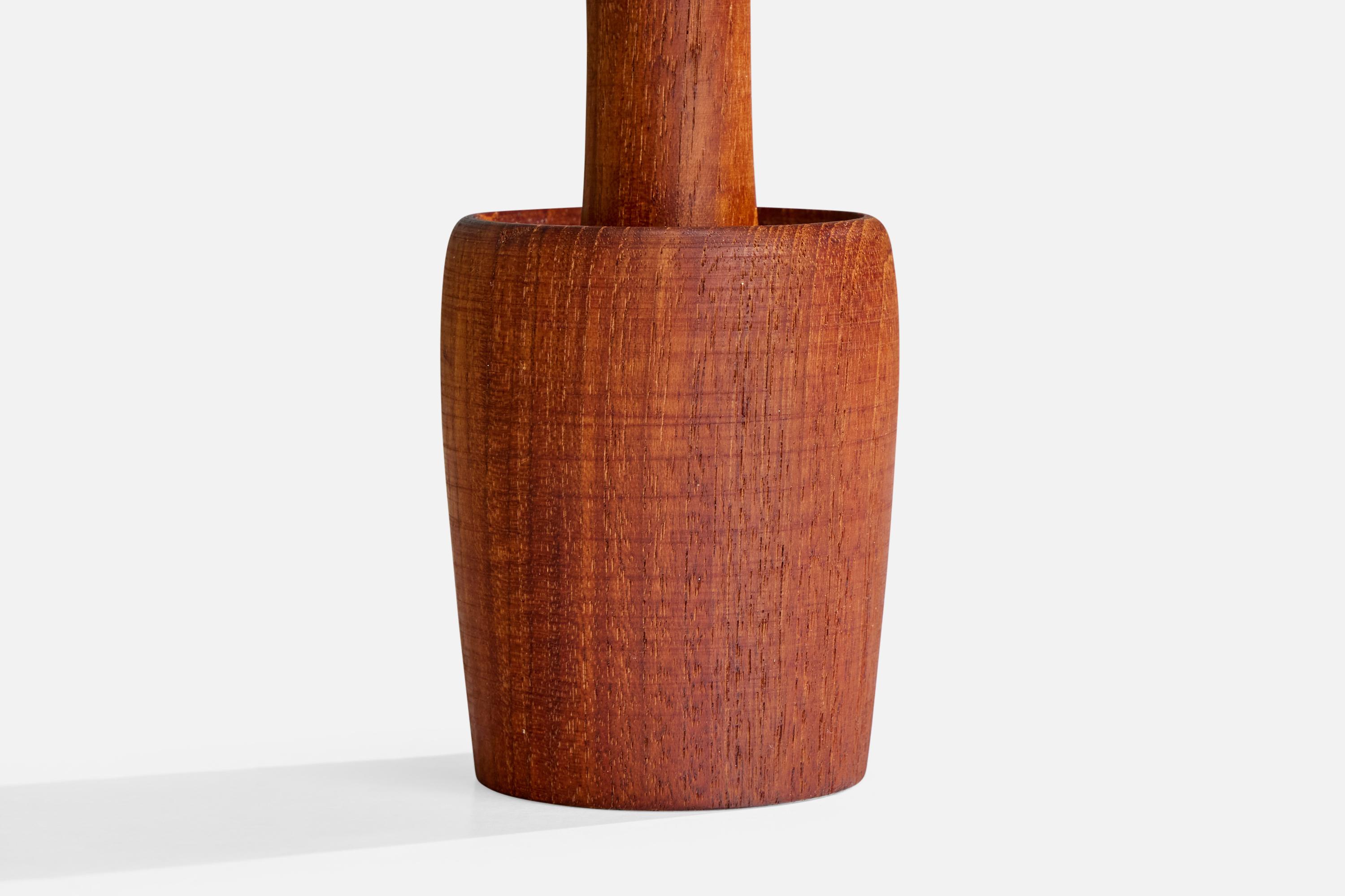 Diseñador sueco, Lámpara de mesa, Teca, Suecia, años 1950 en venta 1