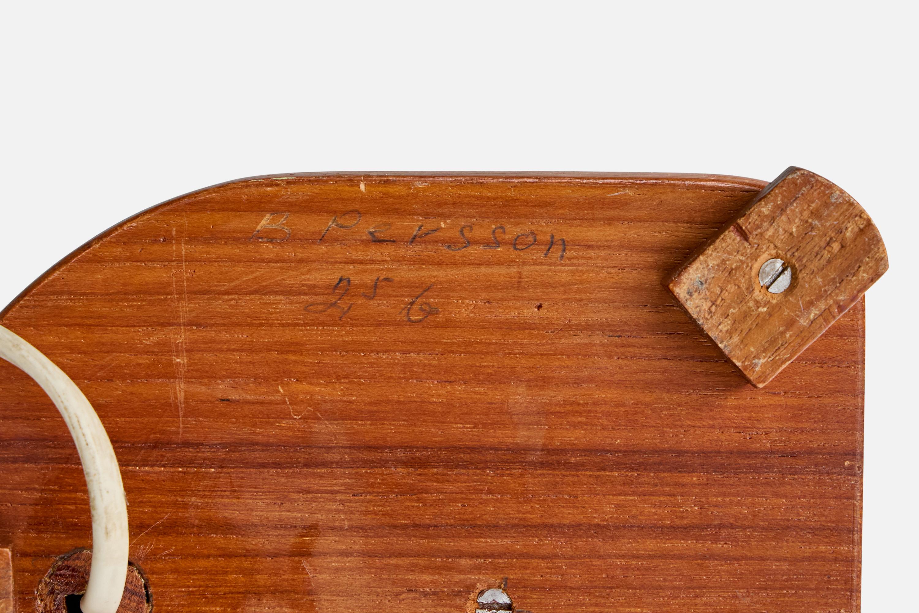 Diseñador sueco, Lámpara de mesa, Teca, Suecia, años 1950 en venta 3
