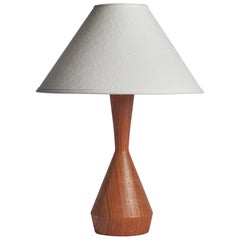 Diseñador sueco, Lámpara de mesa, Teca, Suecia, años 1950