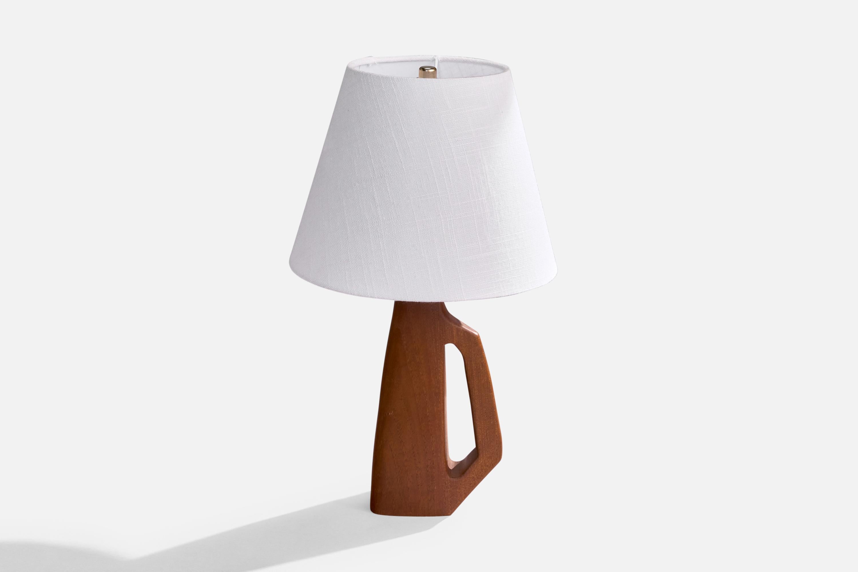Swedish Designer, Table Lamp, Teak, Sweden, 1960s In Good Condition For Sale In High Point, NC