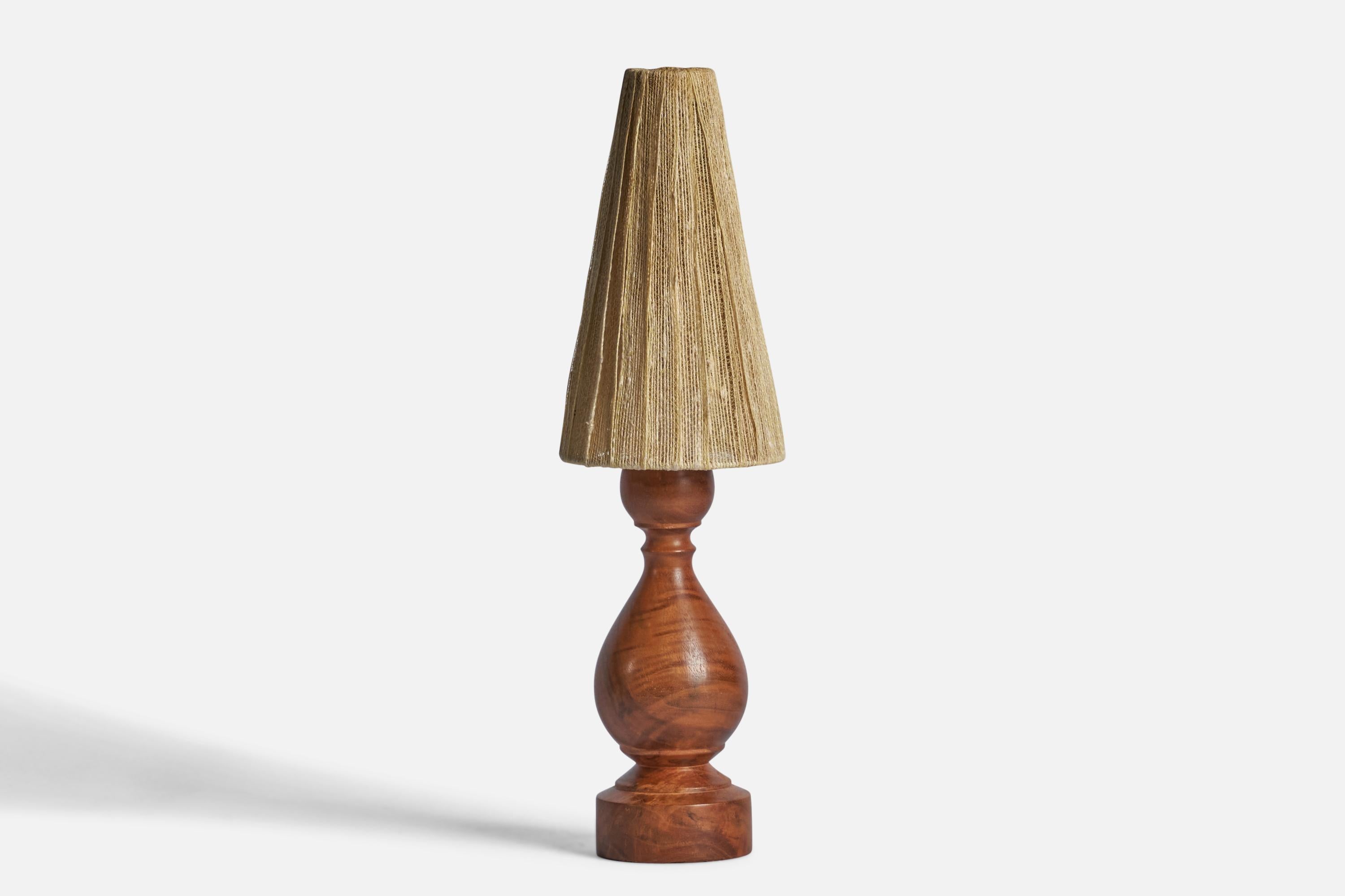 A walnut and string fabric table lamp designed and produced in Sweden, 1940s.

Overall Dimensions (inches): 15.15
