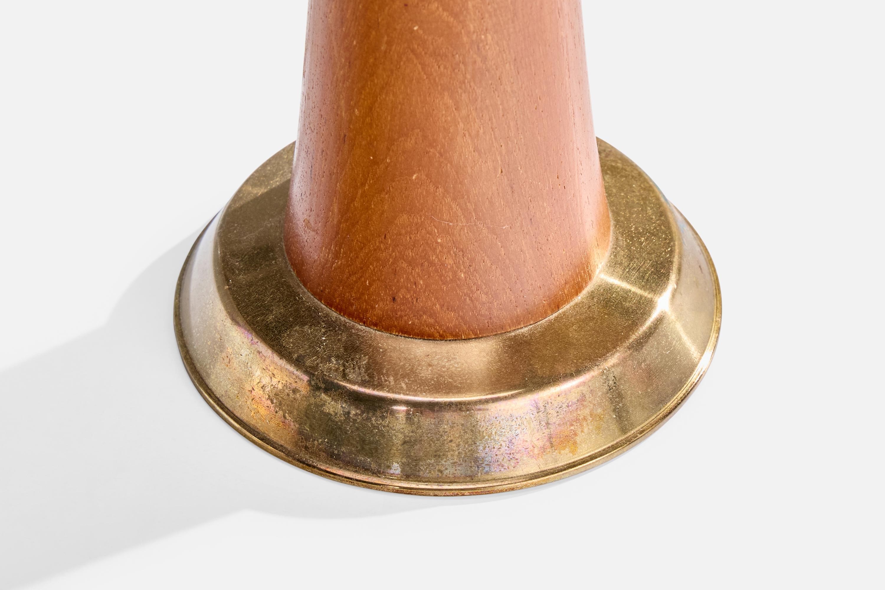 Schwedischer Designer, Tischlampe, Holz, Messing, Stoff, Schweden, 1950er Jahre im Angebot 1