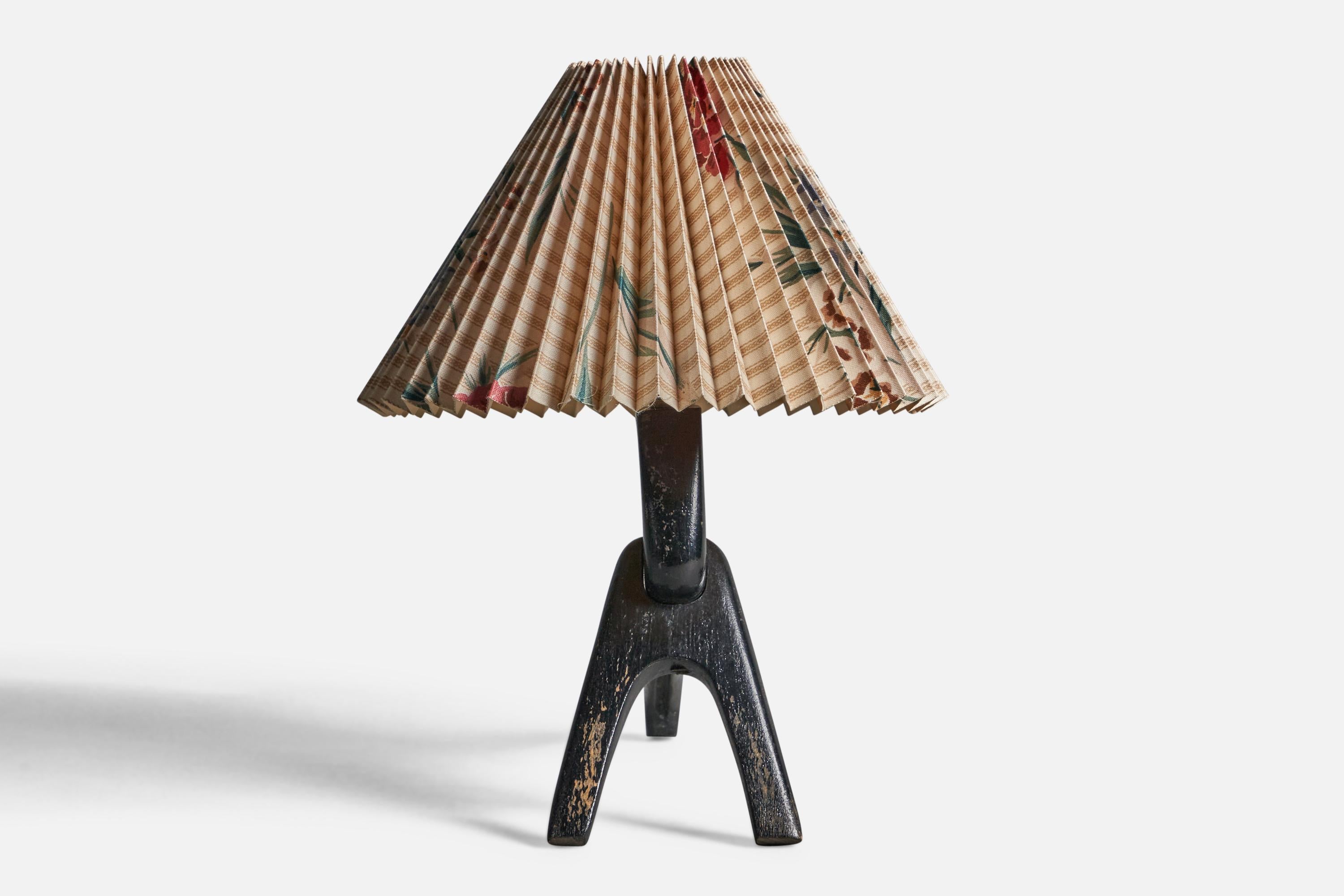 Mid-Century Modern Swedish Designer, Table Lamp, Wood, Paper, Sweden, 1950s For Sale
