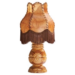 Diseñador sueco, lámpara de mesa, madera, papel pergamino, tela, Suecia, años 50