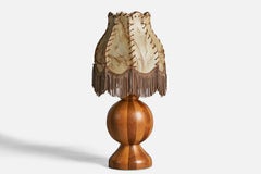 Schwedische Designerin, Tischlampe, Holz, Pergamentpapier, Stoff, Schweden, 1970er Jahre