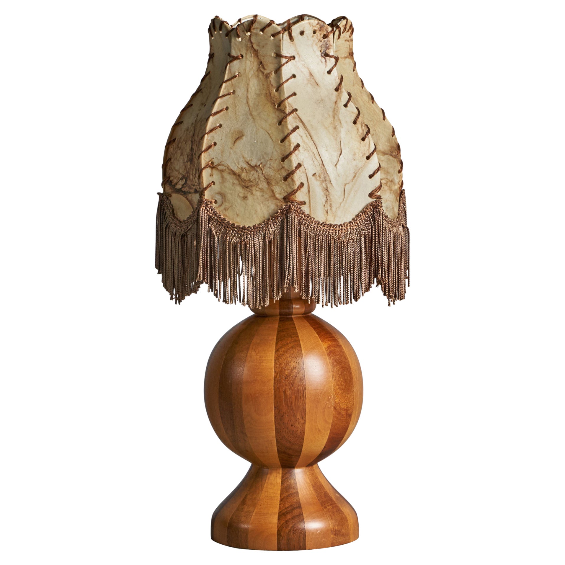 Designer svedese, lampada da tavolo, Wood, carta pergamena, tessuto, Svezia anni '70 in vendita