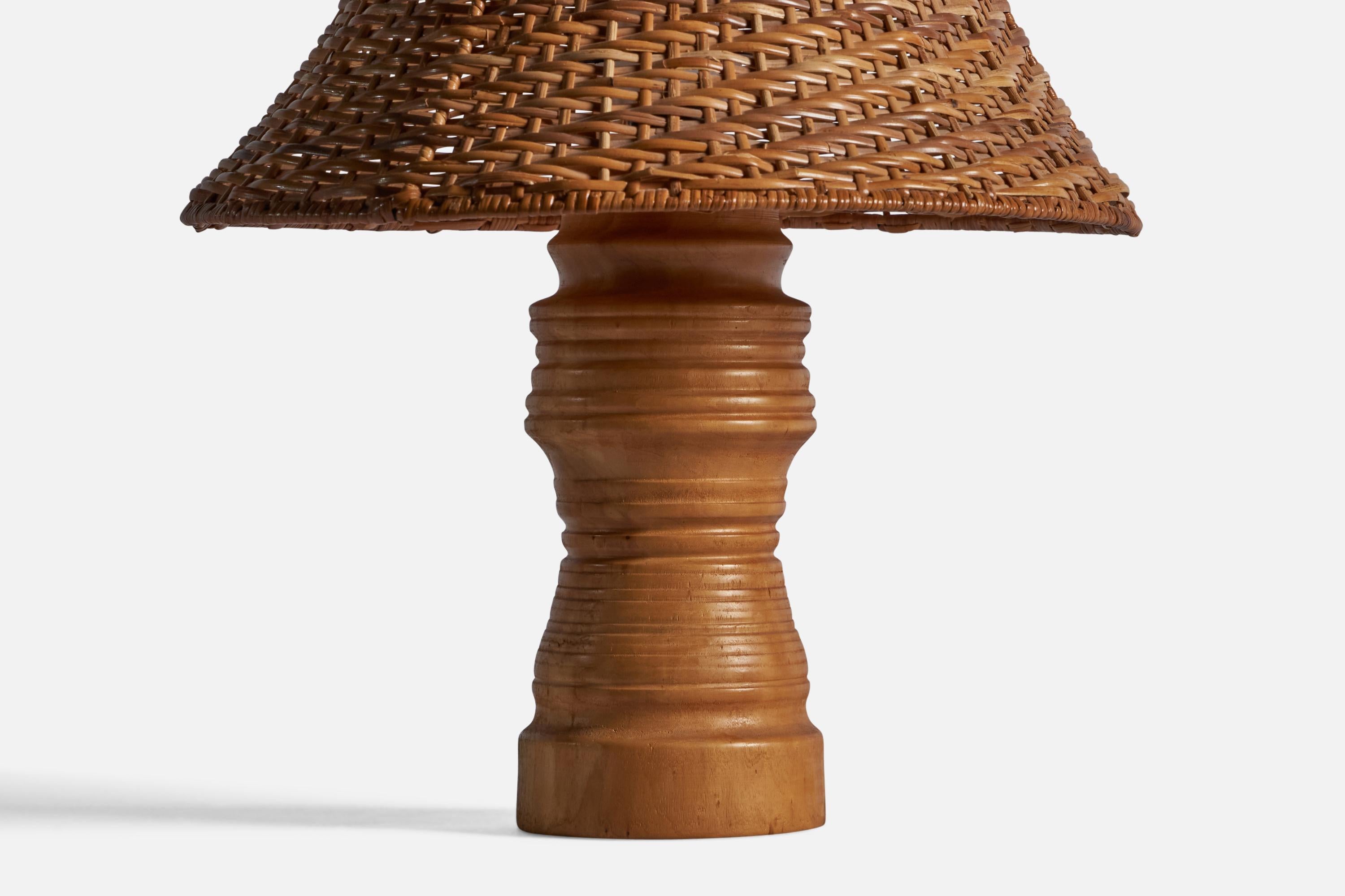 Swedish Designer, Table Lamp, Wood, Rattan, Sweden, 1960s In Good Condition In High Point, NC