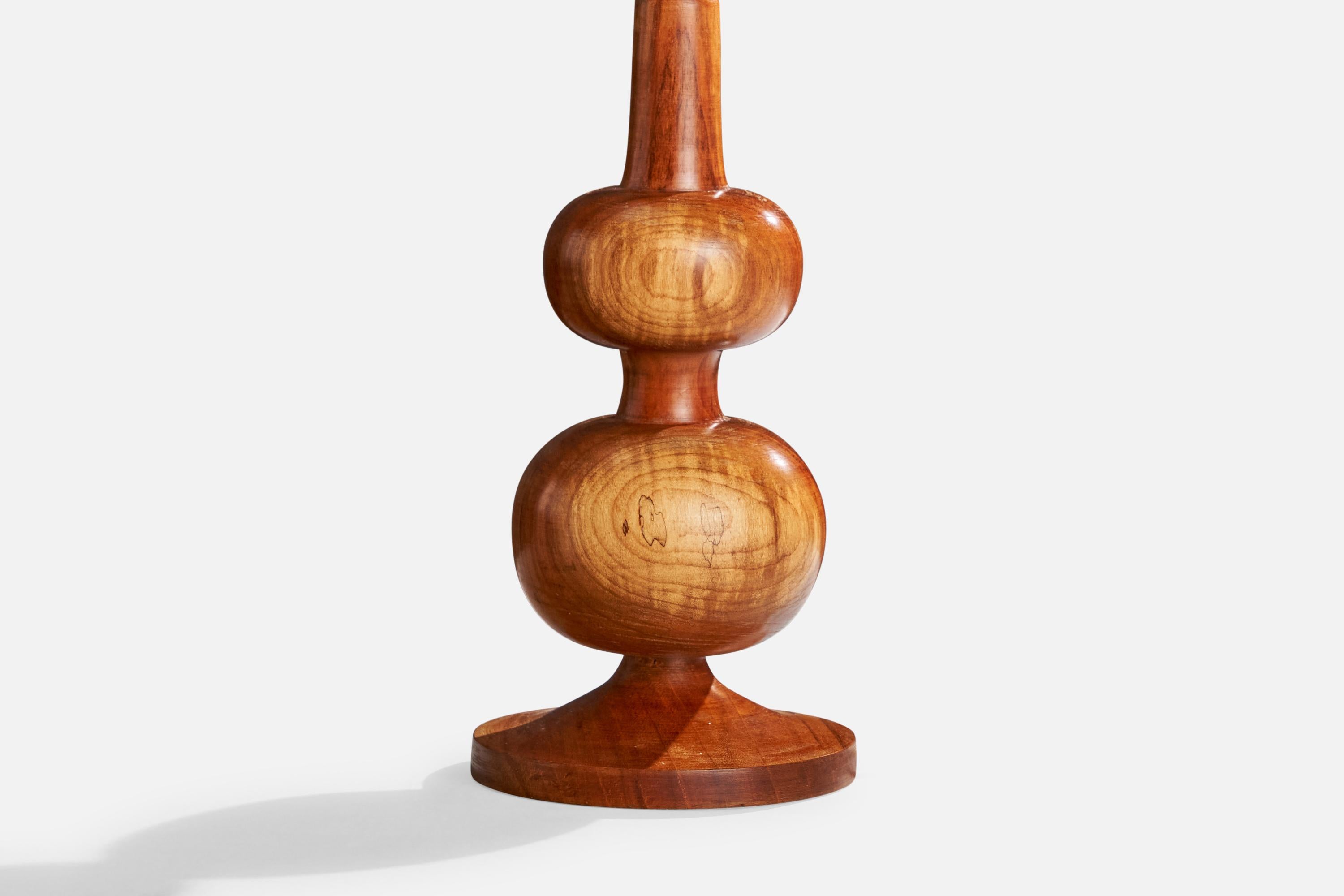 Lampada da tavolo di design svedese, Wood, Svezia, anni '1970 In condizioni buone in vendita a High Point, NC