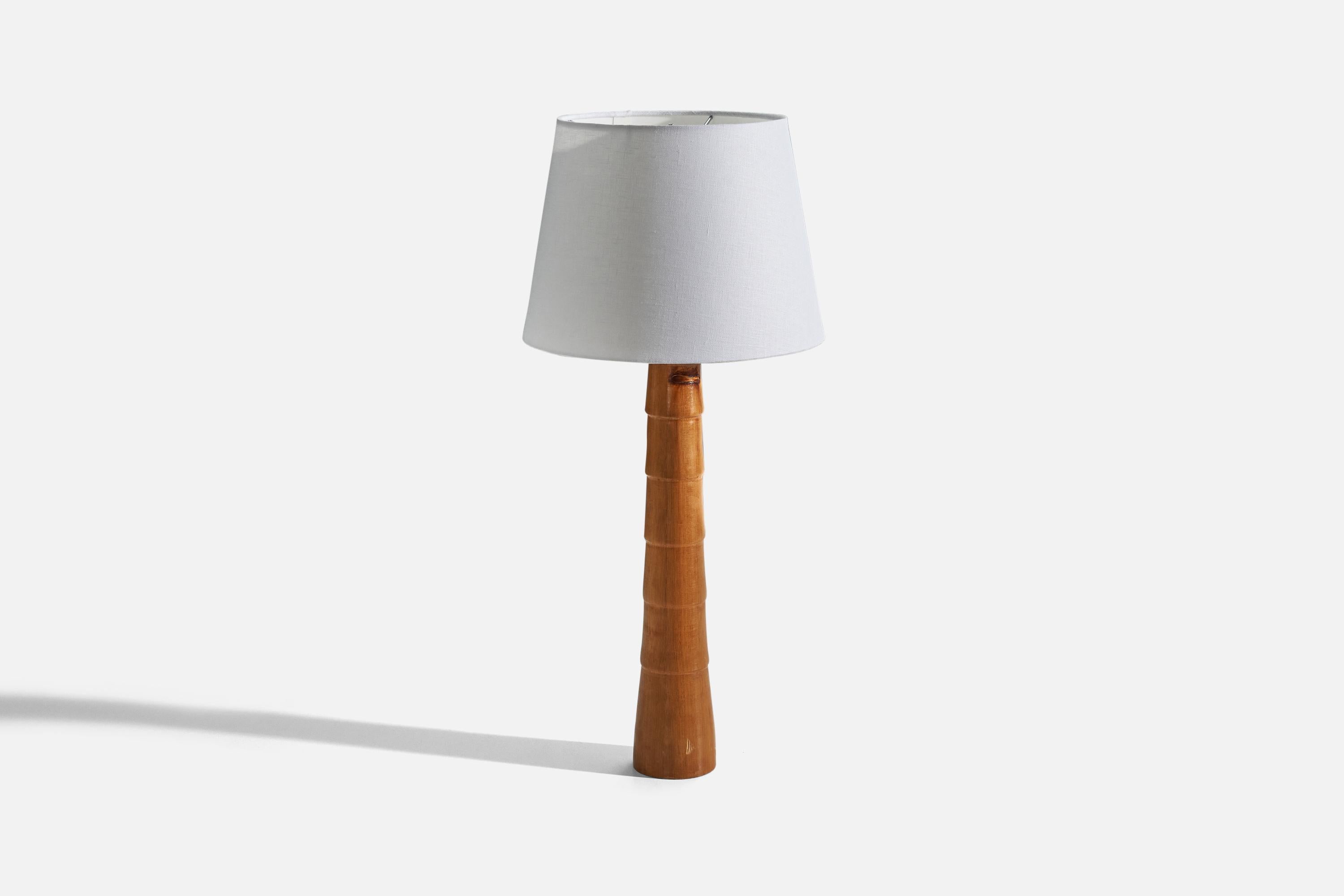 Mid-Century Modern Designer suédois, lampe de bureau, bois, Suède, vers les années 1960 en vente
