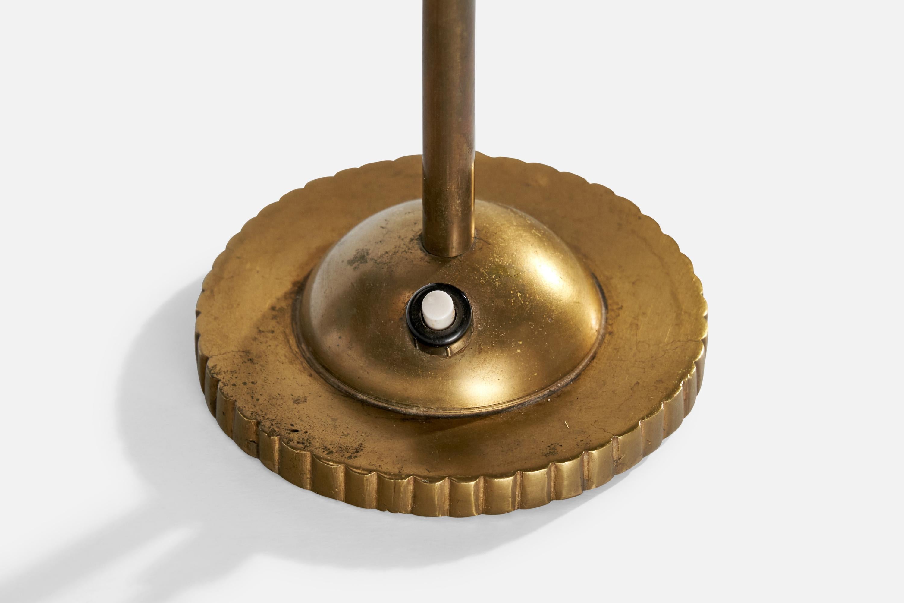 Designer suédois, Lampes de Table, Laiton, Tissu, Suède, Années 1940 en vente 5