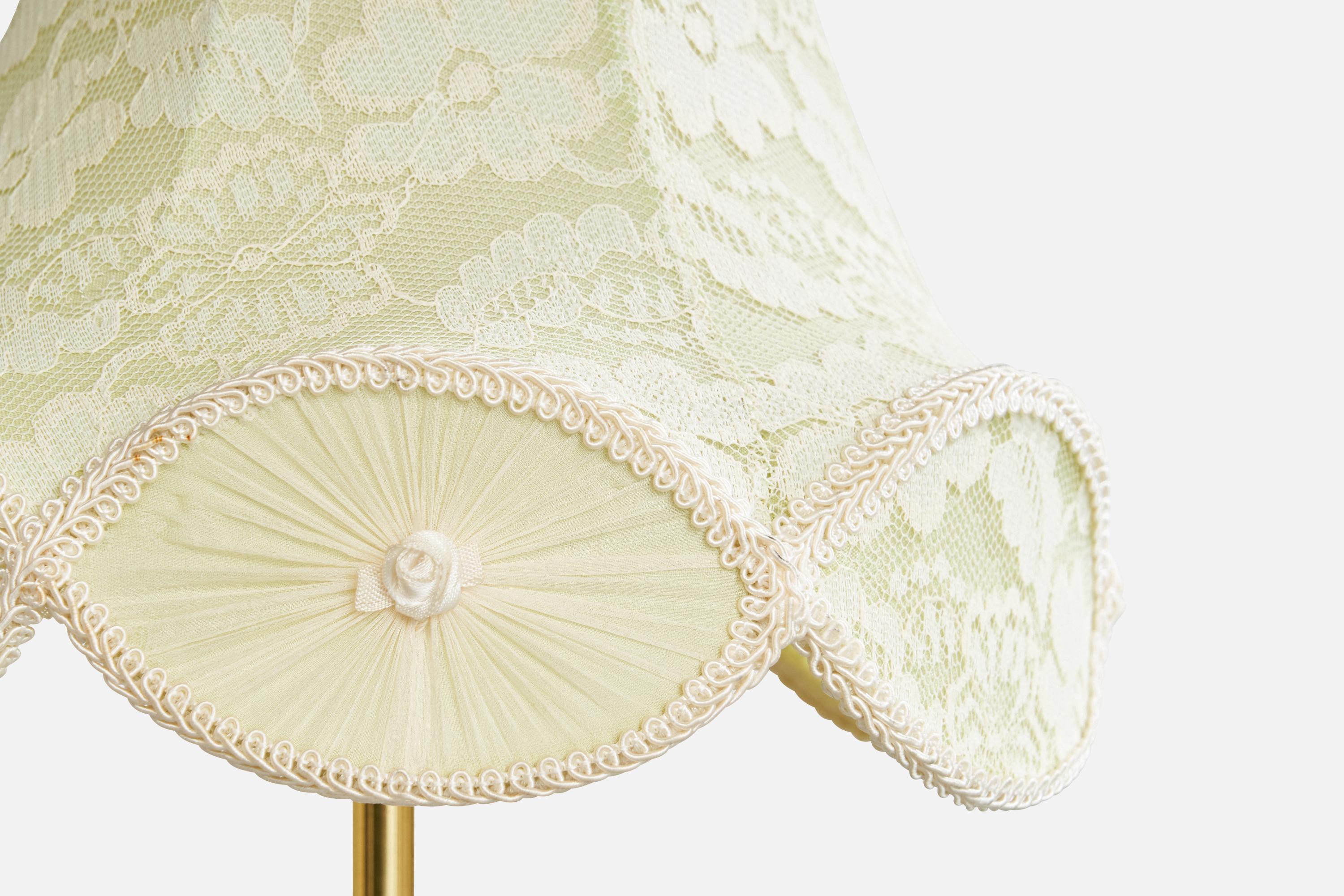 Designer suédois, lampes de table, laiton, tissu, Suède, années 1950 en vente 3