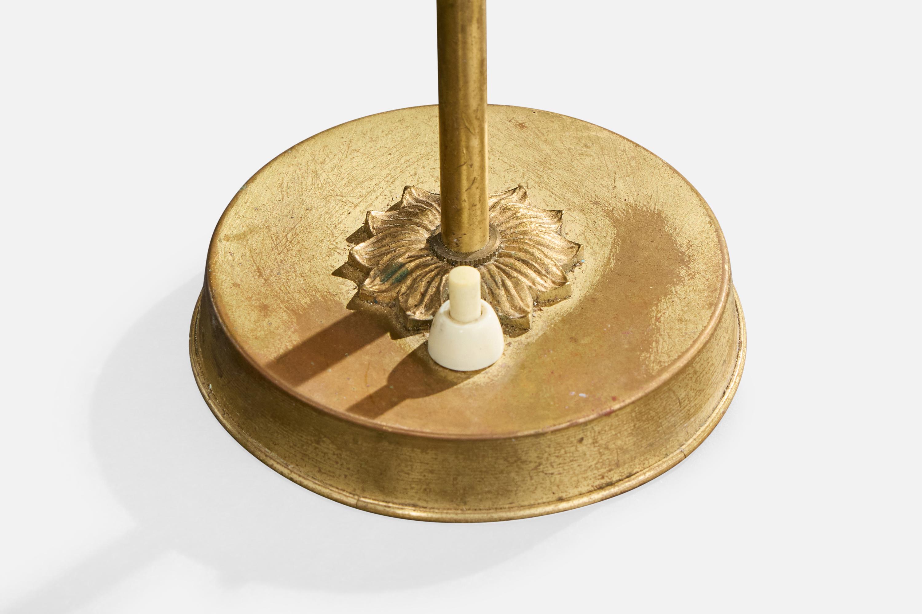Designer suédois, lampes de table, laiton, tissu, Suède, années 1950 en vente 1