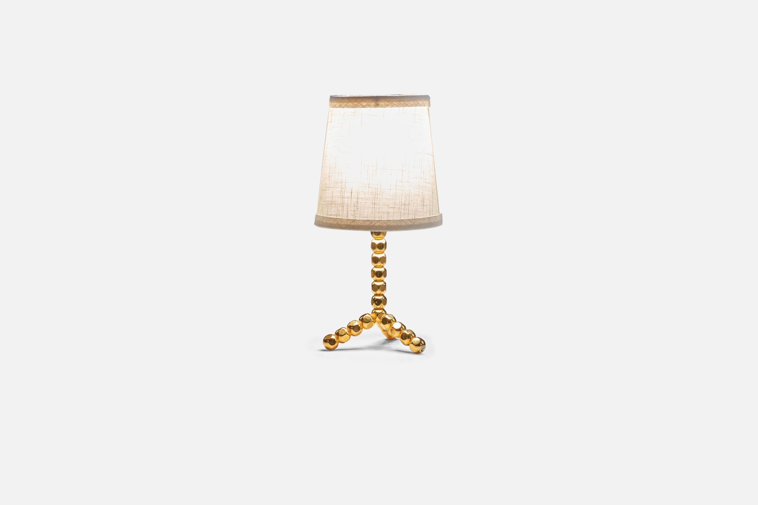 Milieu du XXe siècle Designer suédois, lampes de bureau, laiton, Suède, années 1960 en vente