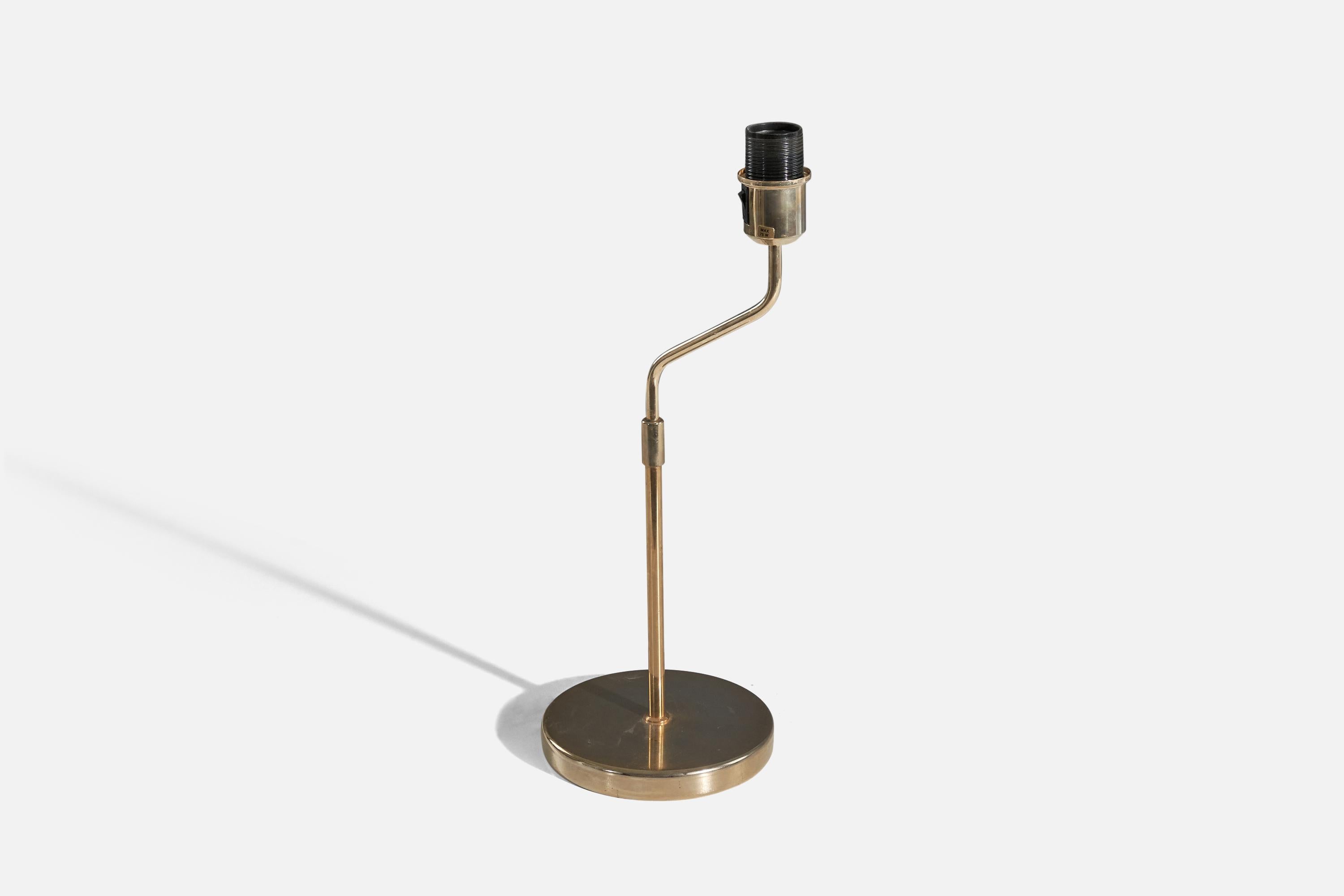 Créateur suédois, lampes de bureau, laiton, Suède, années 1970 Bon état - En vente à High Point, NC