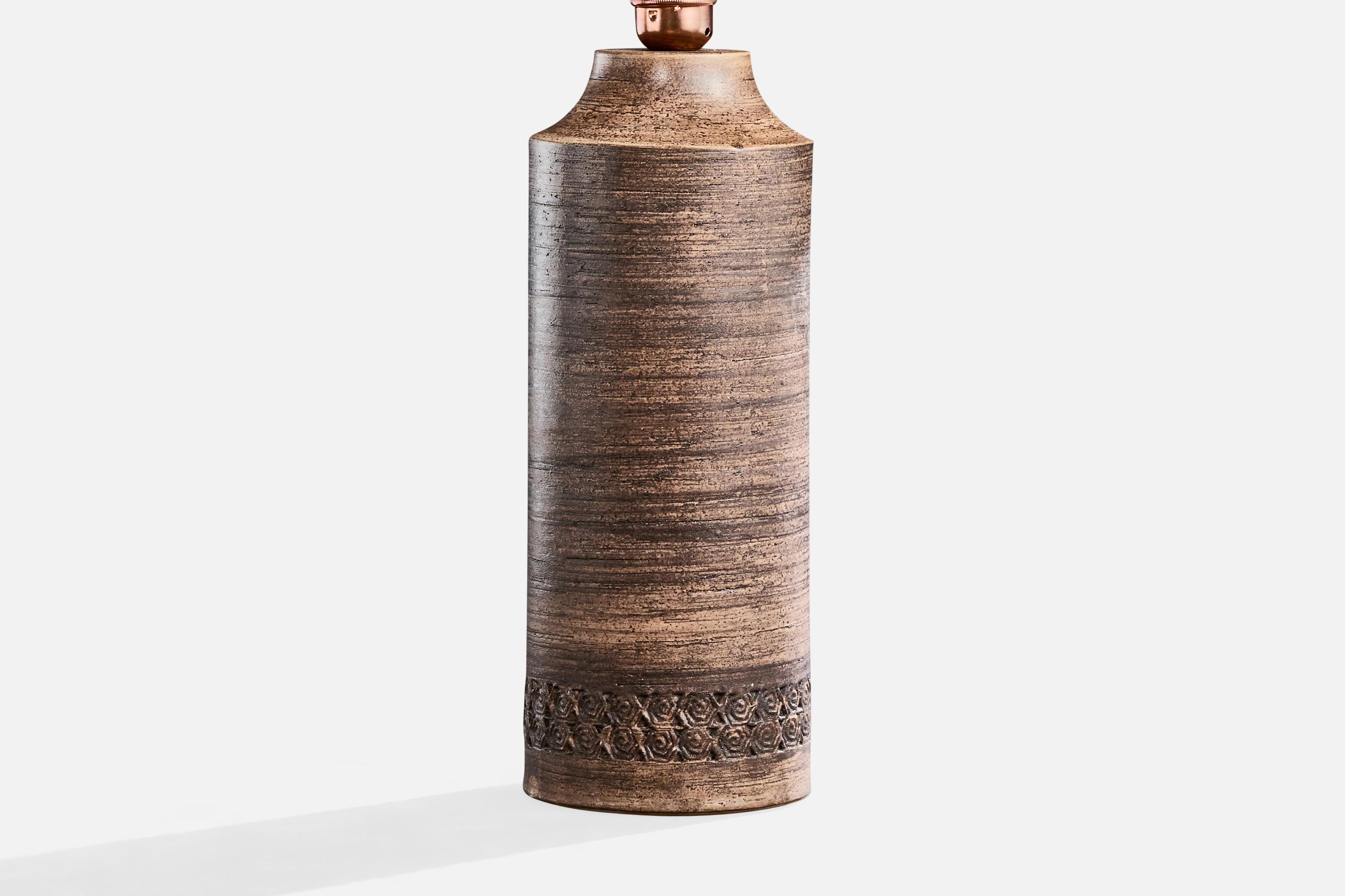 Swedish Designer, Table Lamps, Ceramic, Sweden, 1960s In Good Condition For Sale In High Point, NC