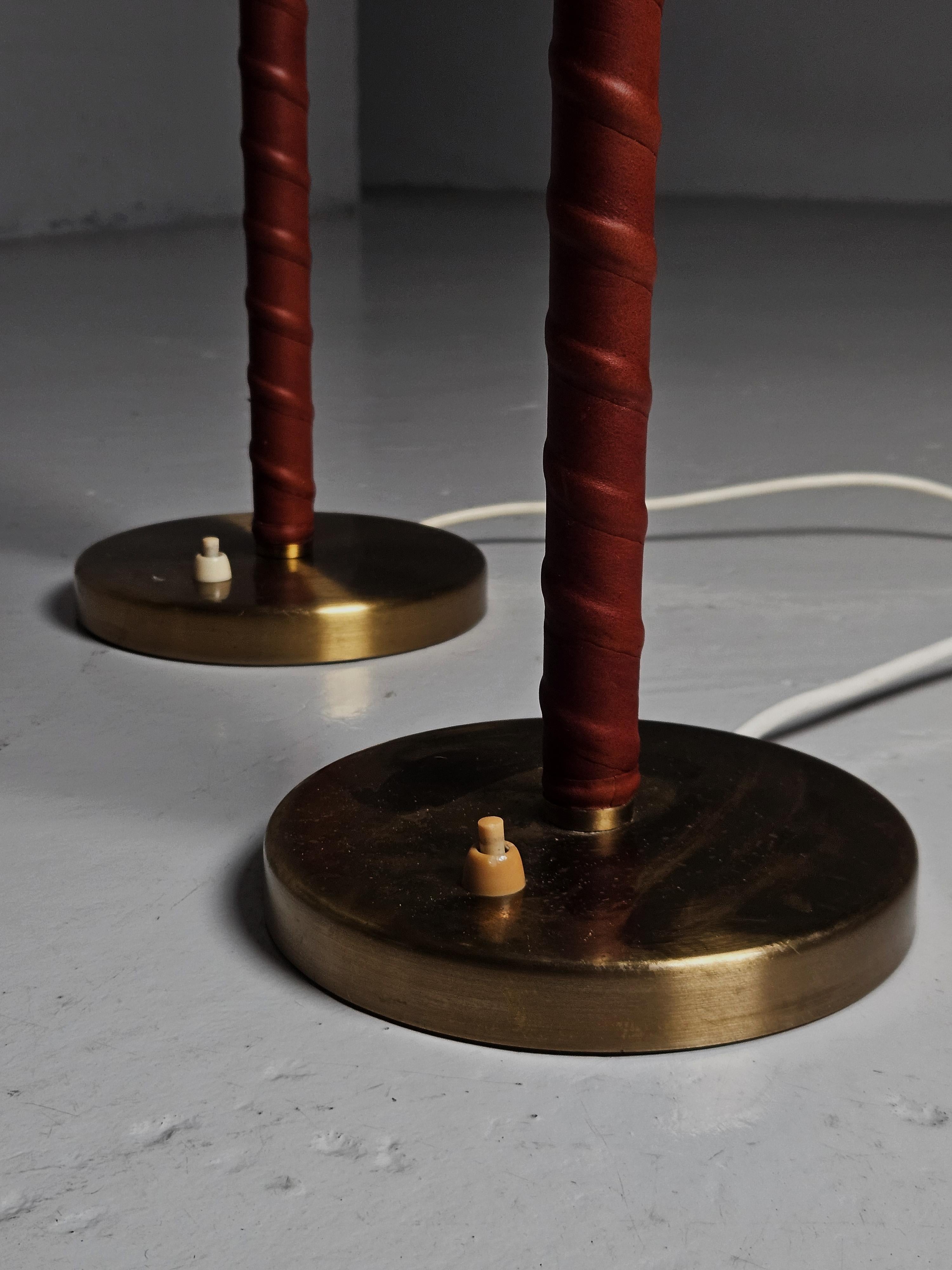 Swedish designer table lamps 'E1251' by ASEA, Sweden, 1950s For Sale 3