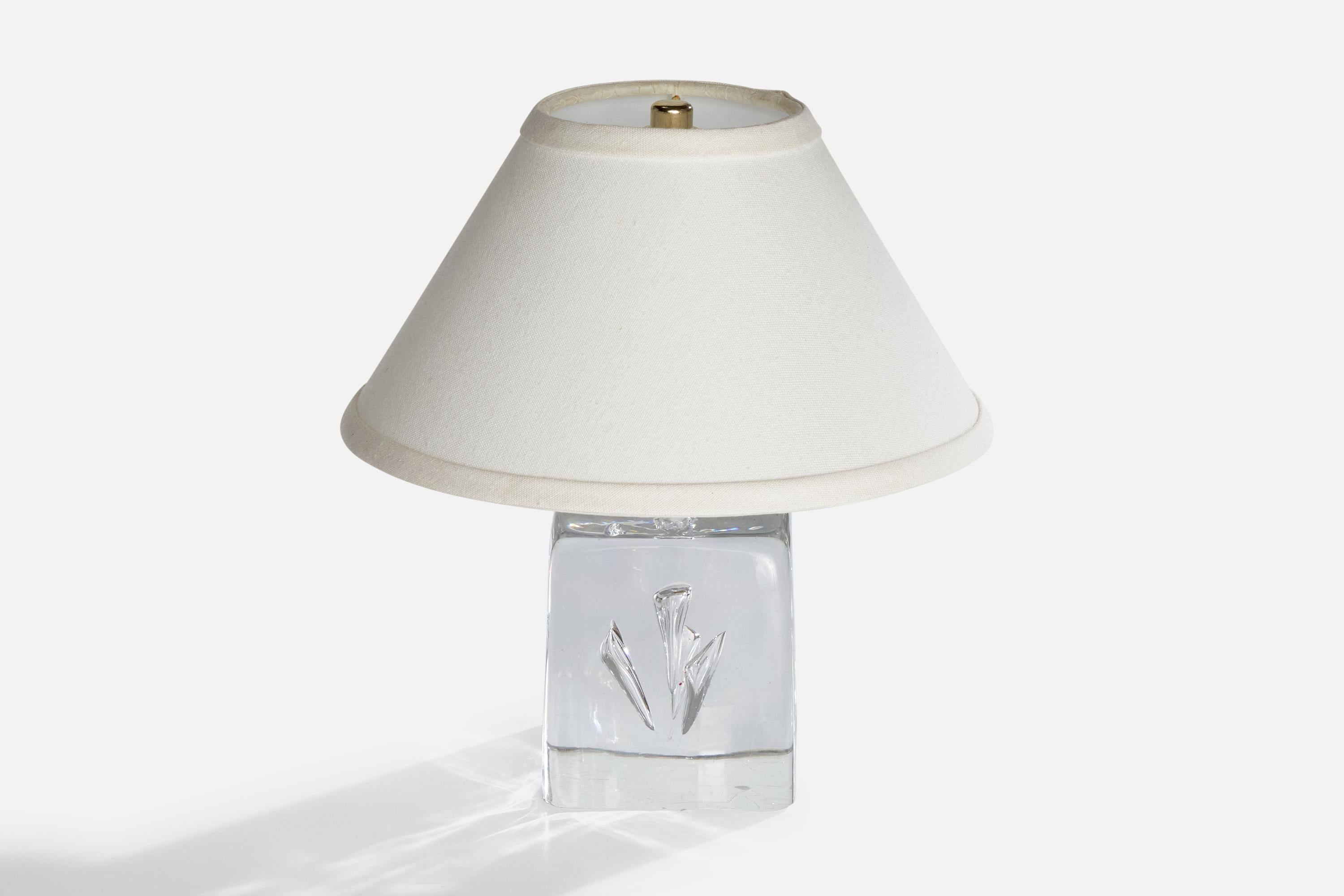 Milieu du XXe siècle Designer suédois, lampes de bureau, verre, Suède, années 1960 en vente