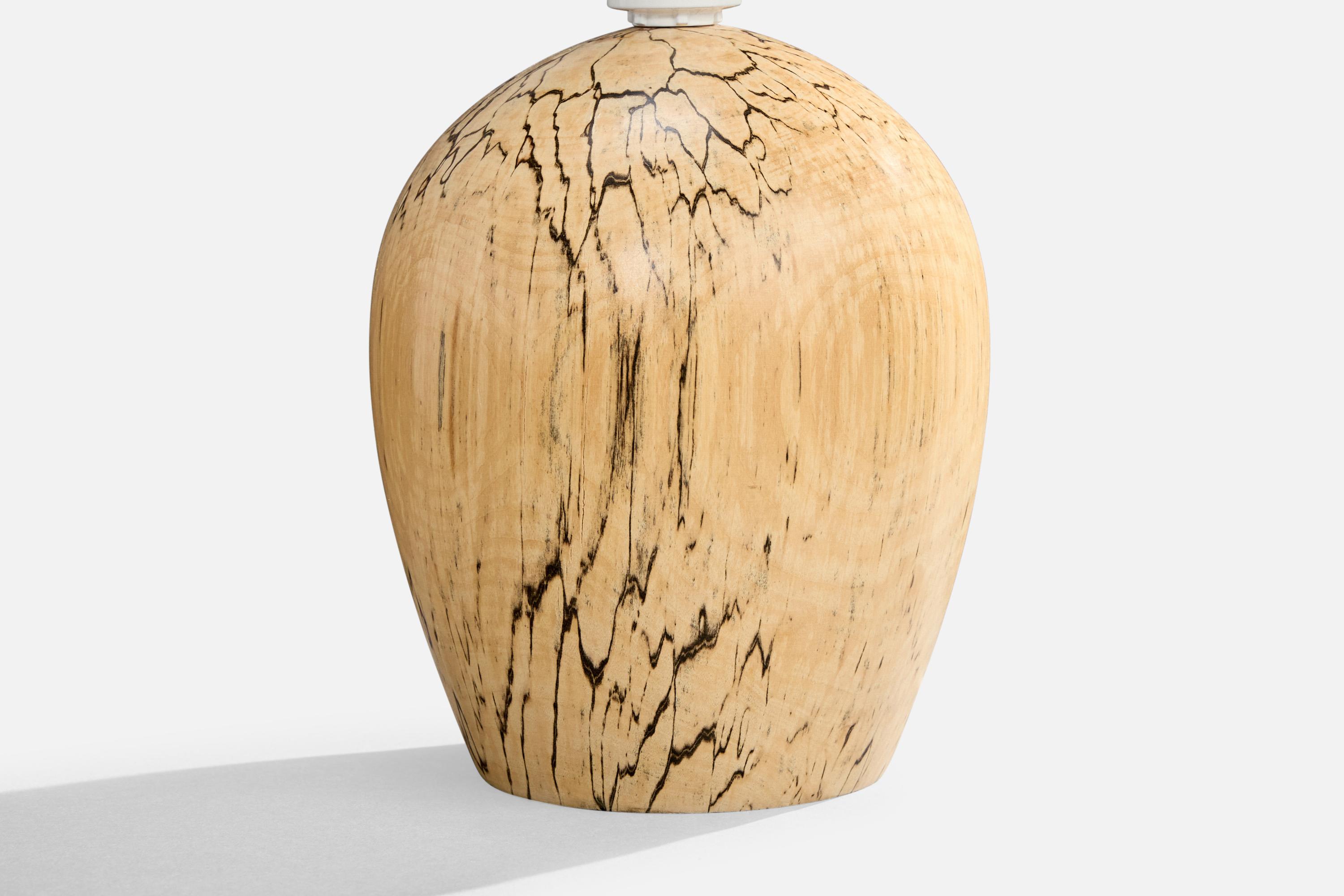 Milieu du XXe siècle Designer suédois, lampes de table, bouleau de mauresque, Suède, années 1960 en vente