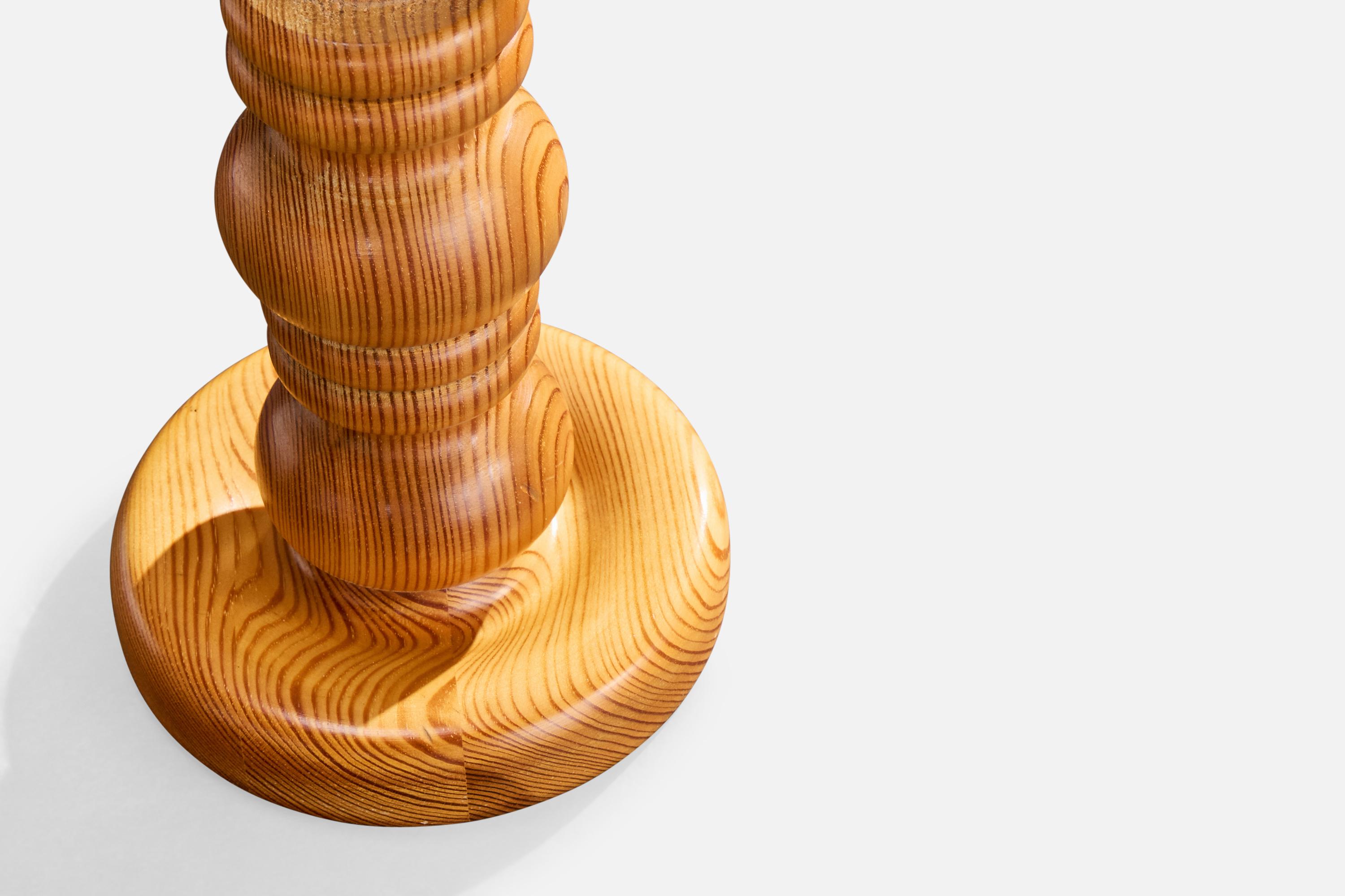 Swedish Designer, Table Lamps, Pine, Fabric, Sweden, 1970s For Sale 5