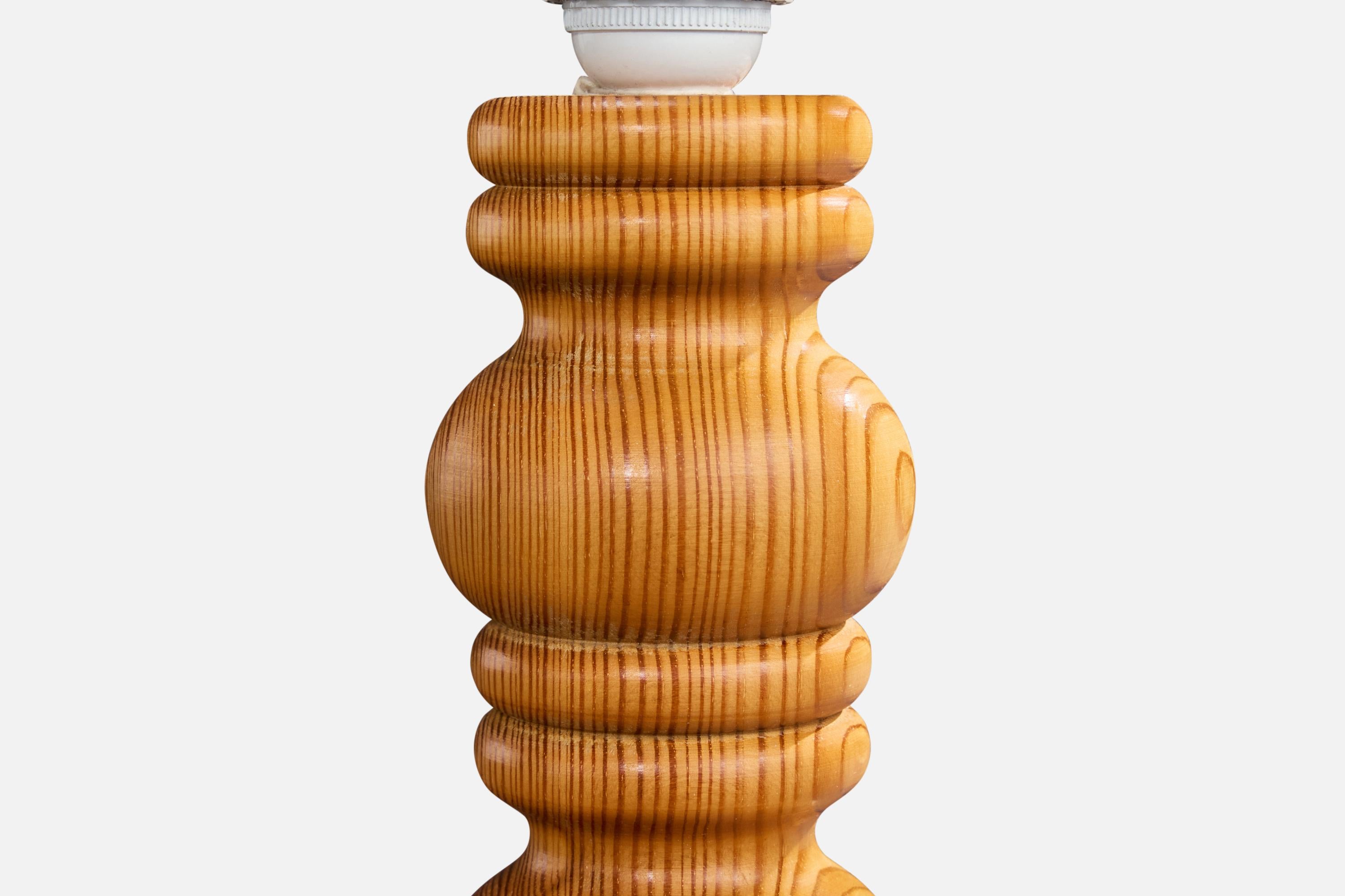 Swedish Designer, Table Lamps, Pine, Fabric, Sweden, 1970s For Sale 4