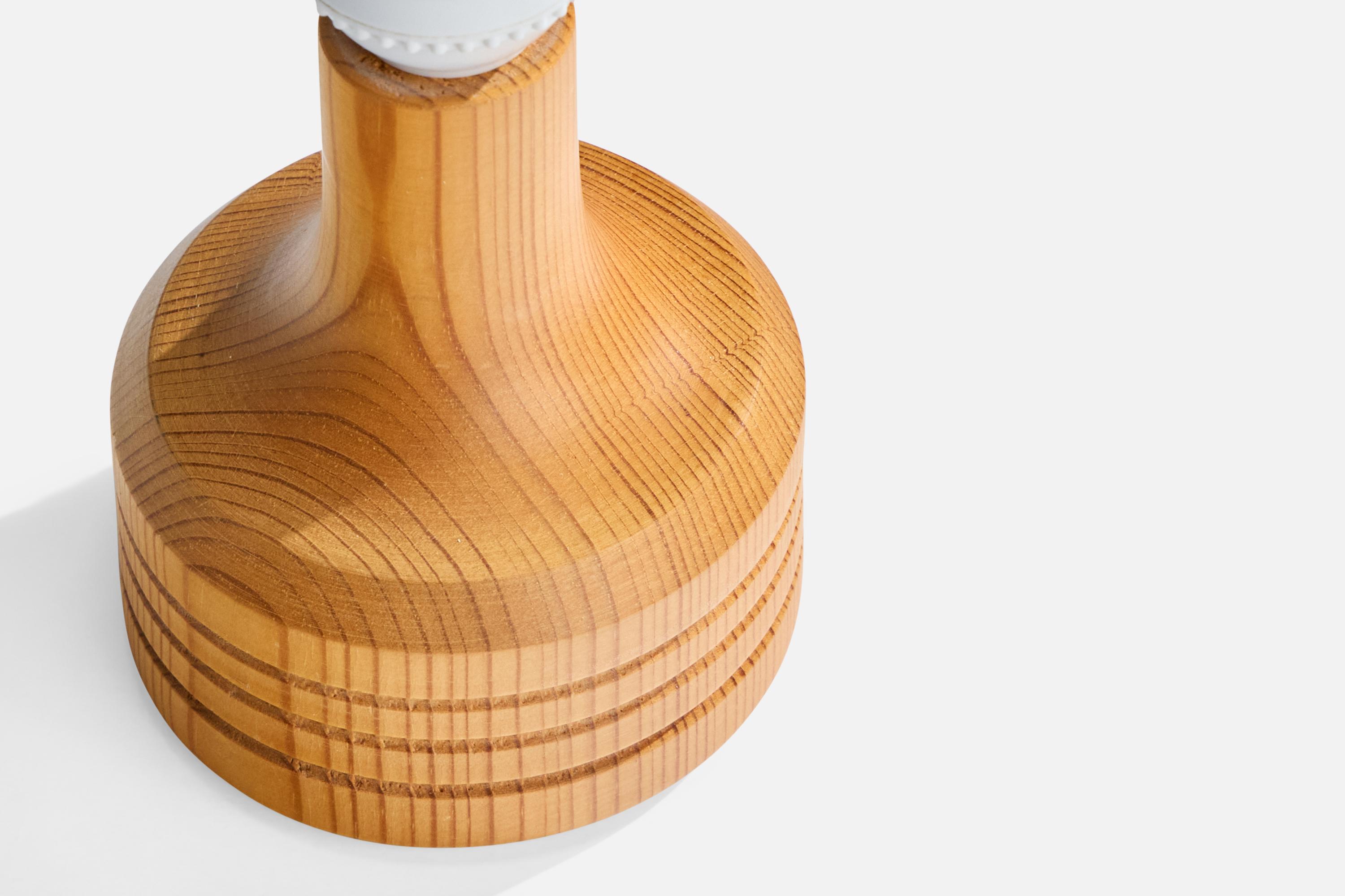 Swedish Designer, Table Lamps, Pine, Paper, Sweden, 1970s For Sale 1