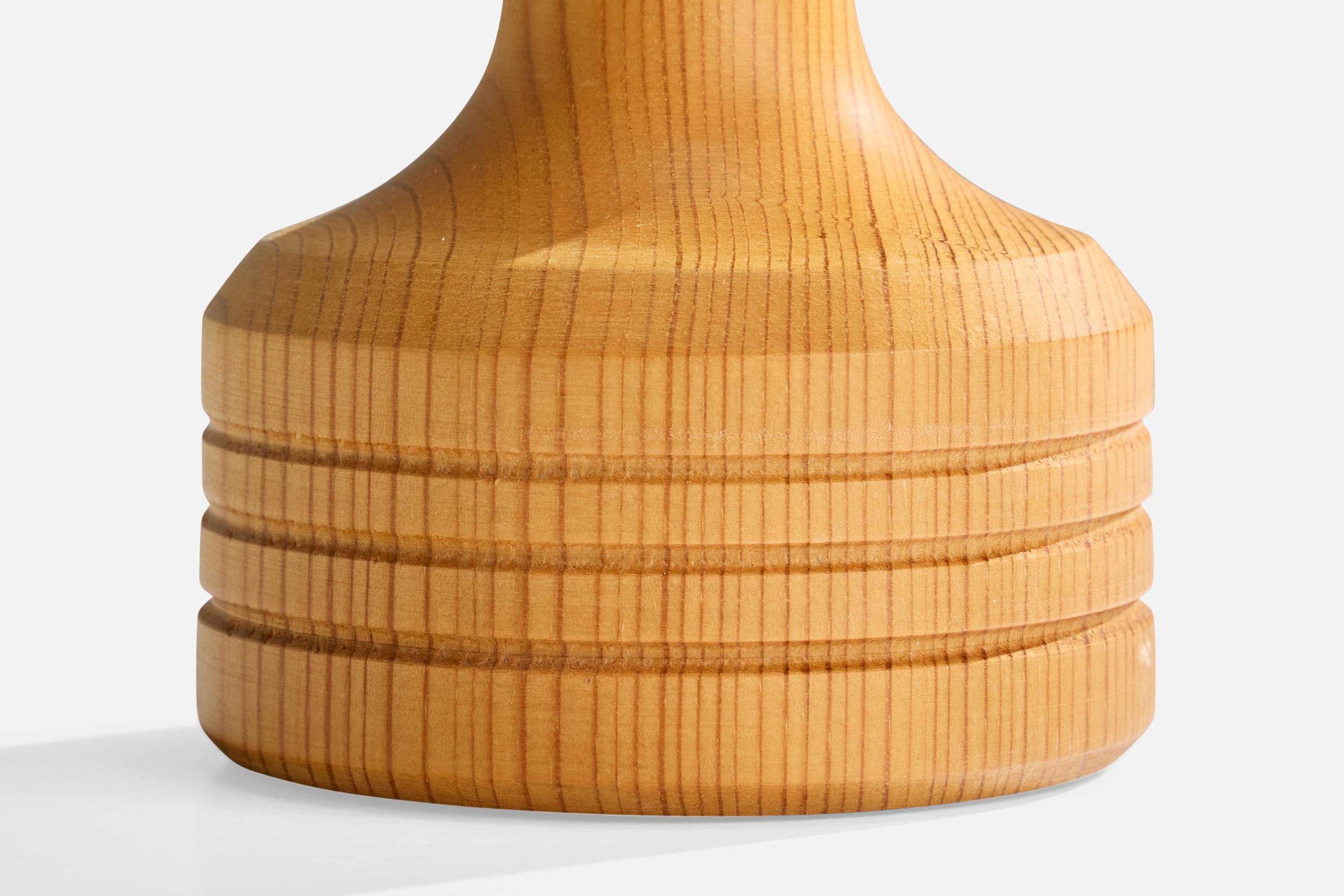 Swedish Designer, Table Lamps, Pine, Paper, Sweden, 1970s For Sale 2