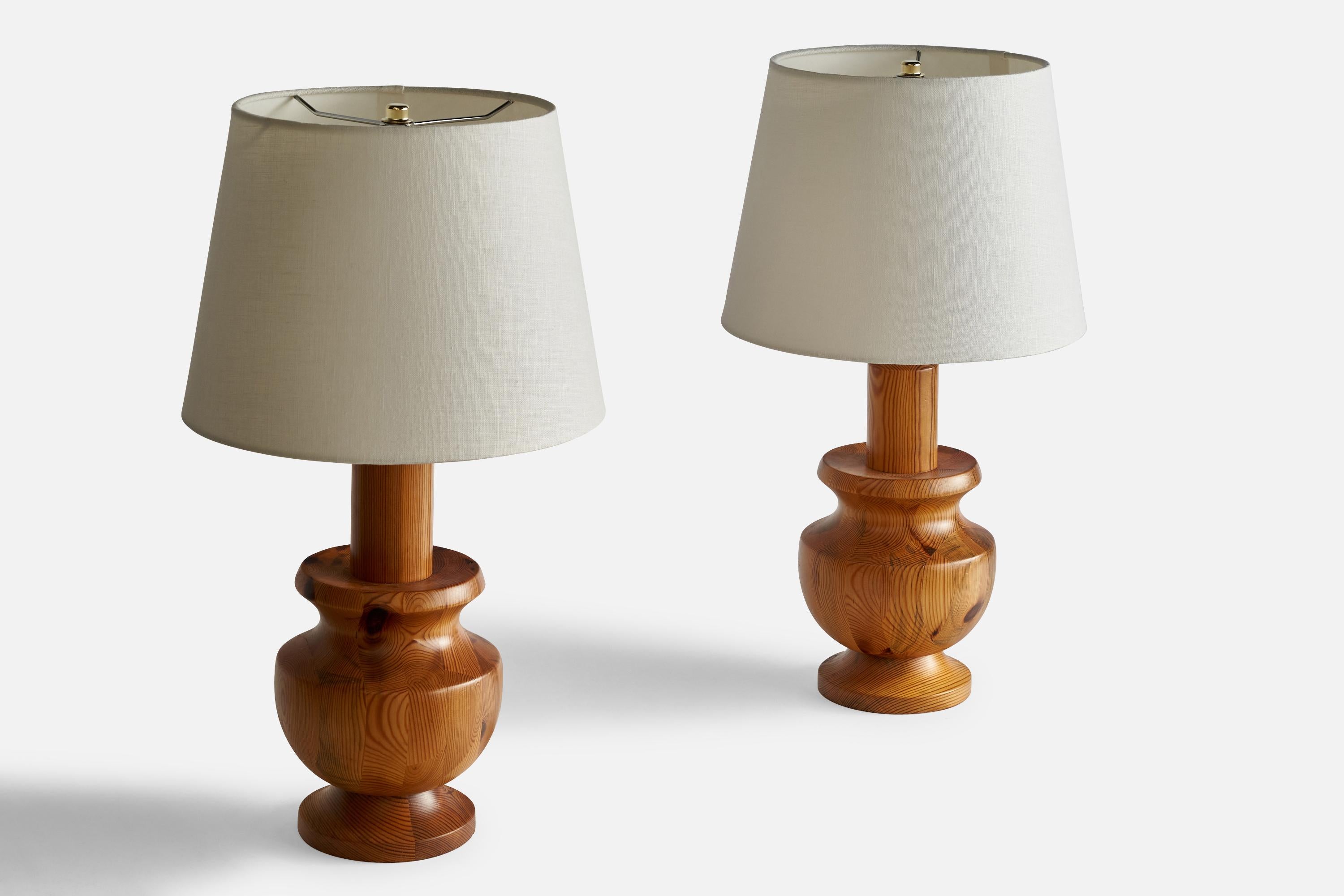 Swedish Designer, Table Lamps, Pine, Sweden, 1960s In Good Condition For Sale In High Point, NC