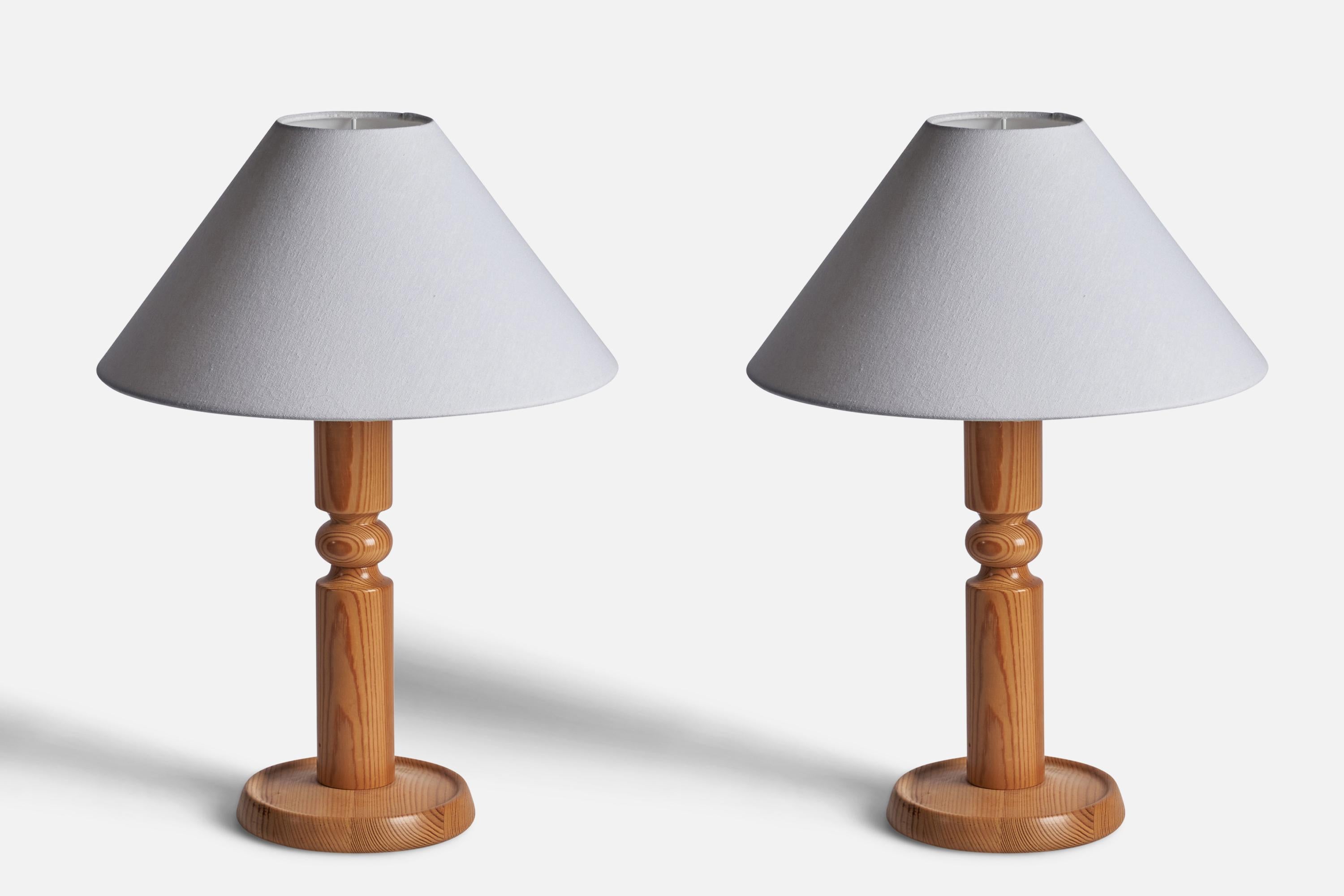 Postmoderne Créateur suédois, lampes de table, pin, Suède, années 1970 en vente