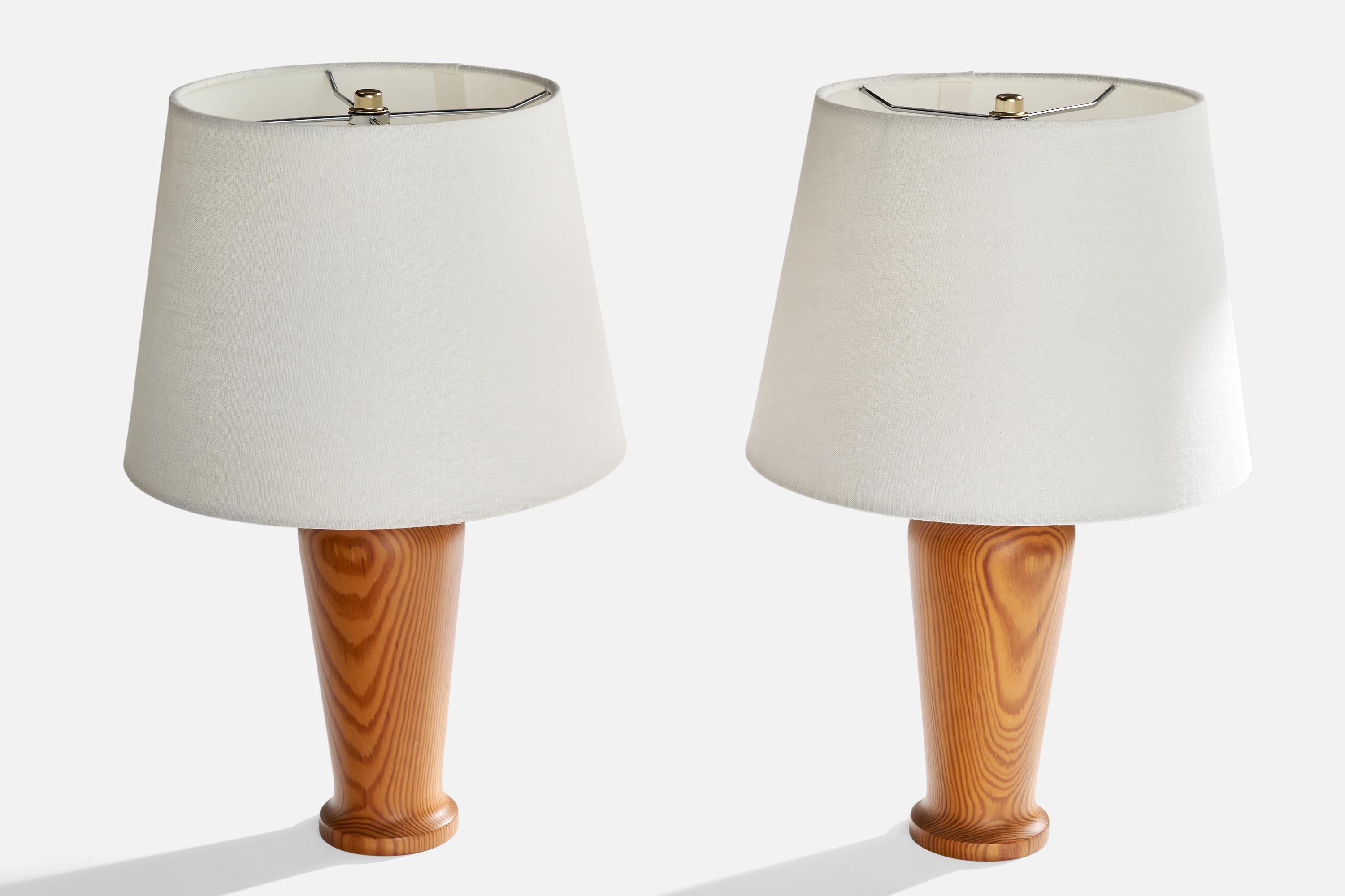 Suédois Créateur suédois, lampes de table, pin, Suède, années 1970 en vente