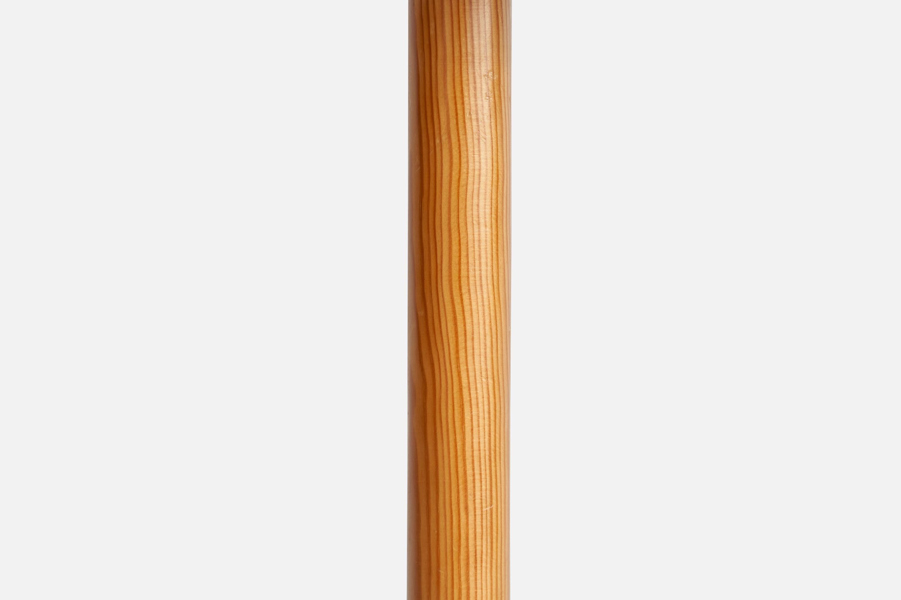 Créateur suédois, lampes de table, pin, Suède, années 1970 Bon état - En vente à High Point, NC