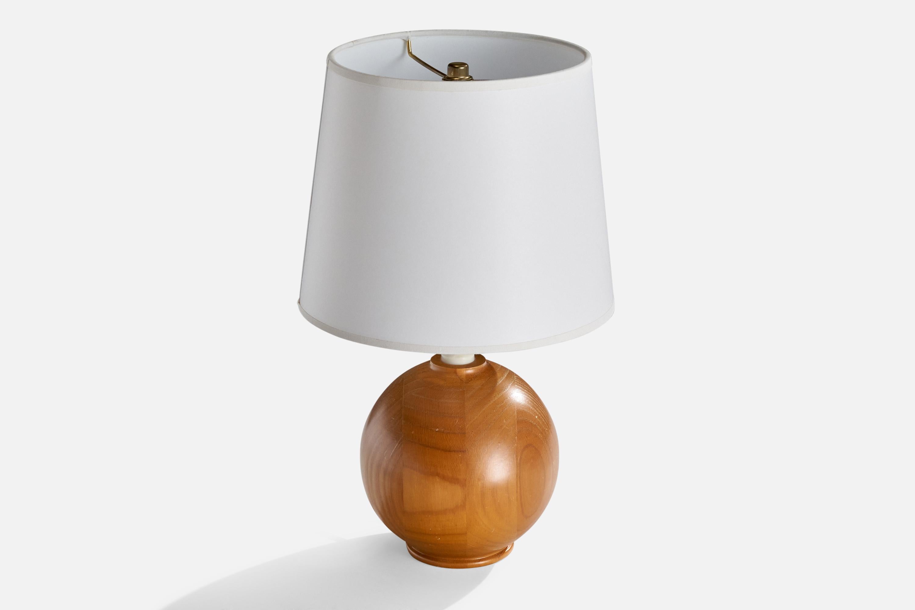 Fin du 20e siècle Créateur suédois, lampes de table, pin, Suède, années 1970 en vente