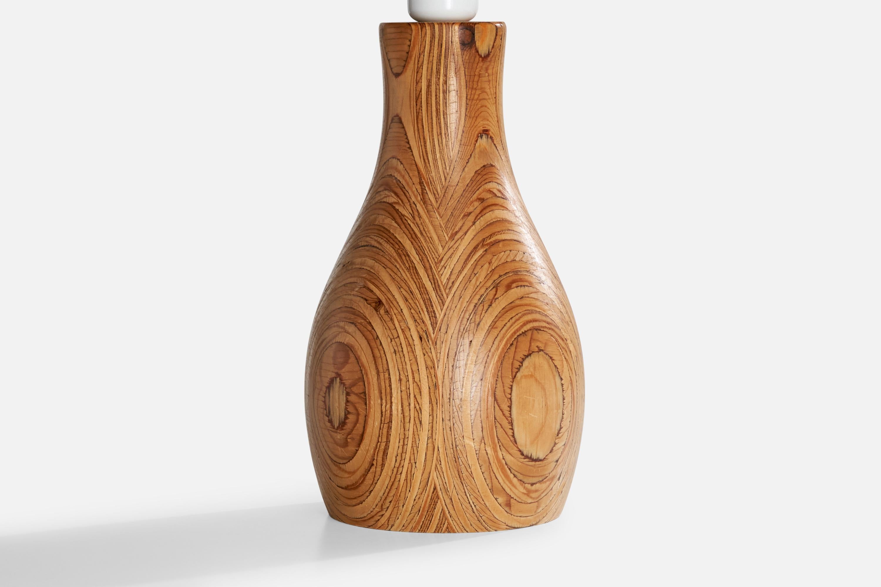 Designer svedese, Lampade da tavolo, Pino, Svezia, anni '70 in vendita 1