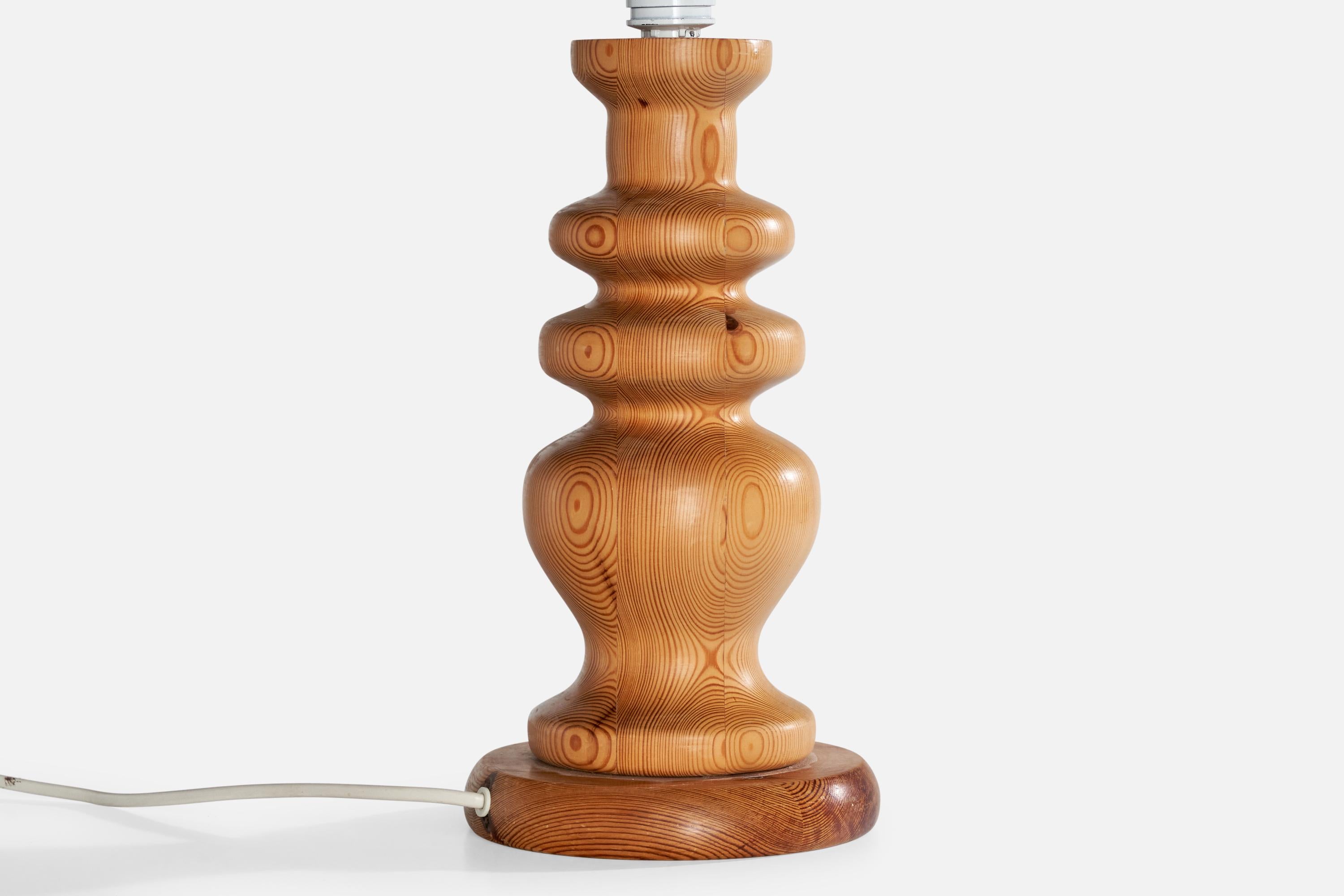 Pin Créateur suédois, lampes de table, pin, Suède, années 1970 en vente