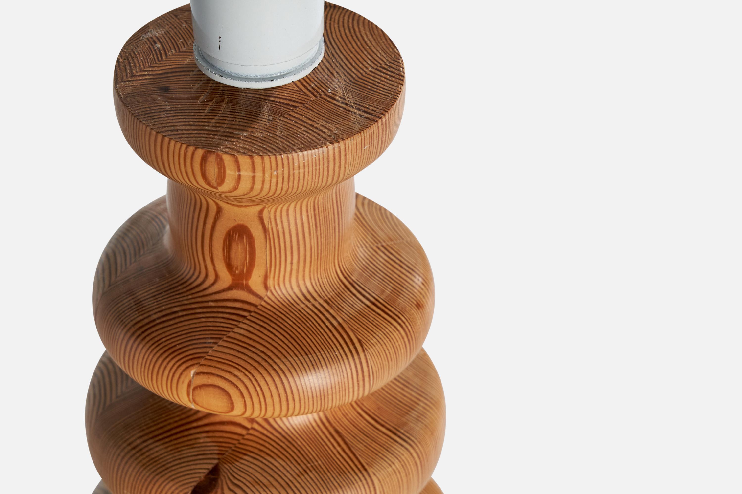 Créateur suédois, lampes de table, pin, Suède, années 1970 en vente 2