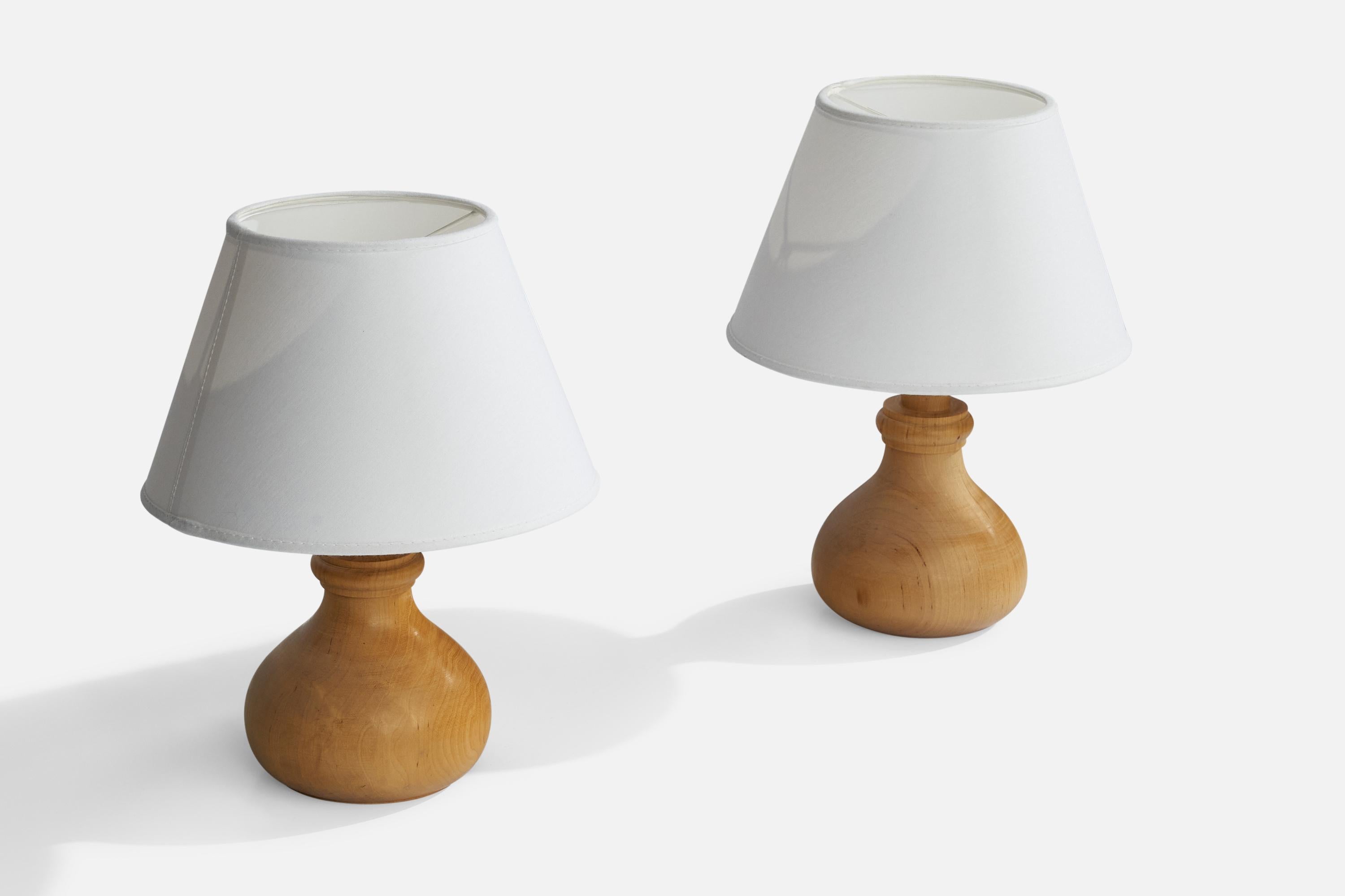 Swedish Designer, Table Lamps, Pine, Sweden, 1978 In Good Condition For Sale In High Point, NC
