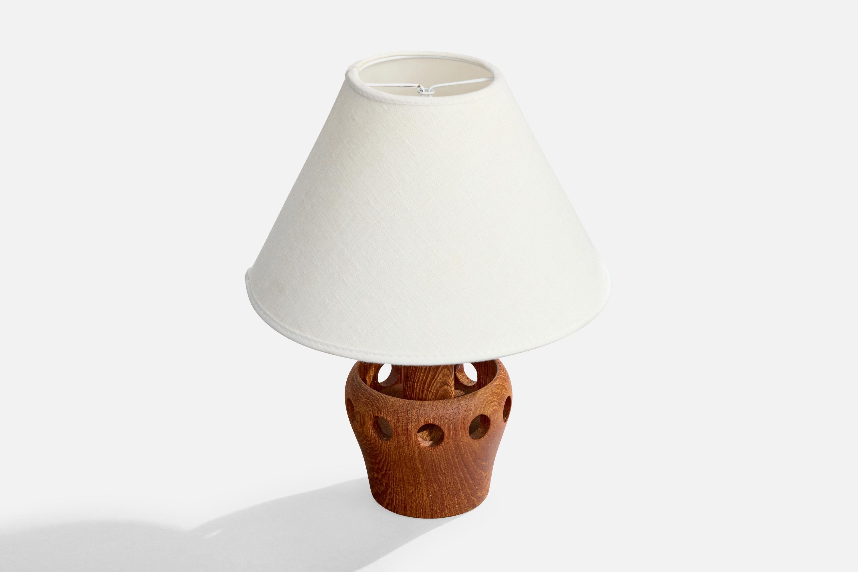 Swedish Designer, Table Lamps, Teak, Sweden, 1950s In Good Condition For Sale In High Point, NC