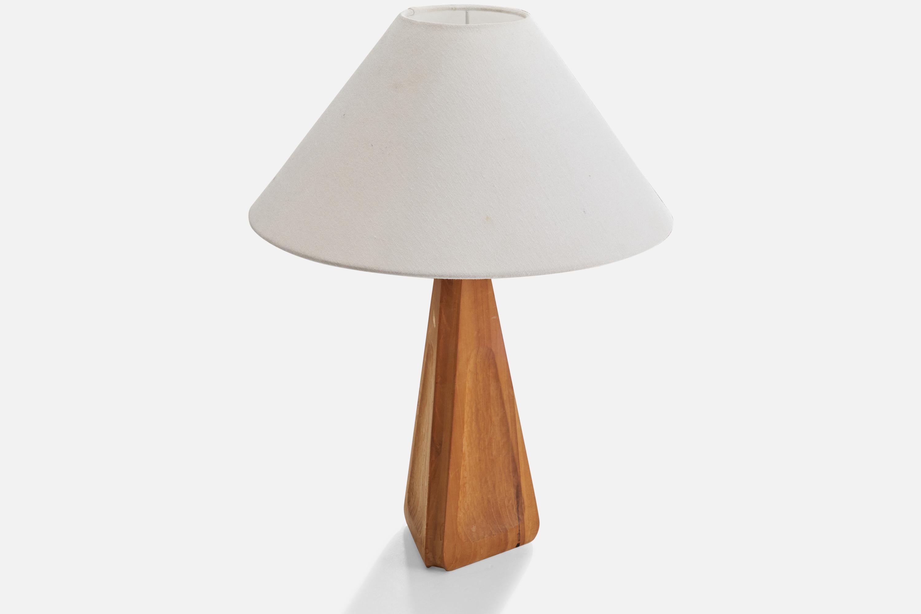 Designer suédois, lampes de bureau, bois, laiton, Suède, 1970 en vente 1