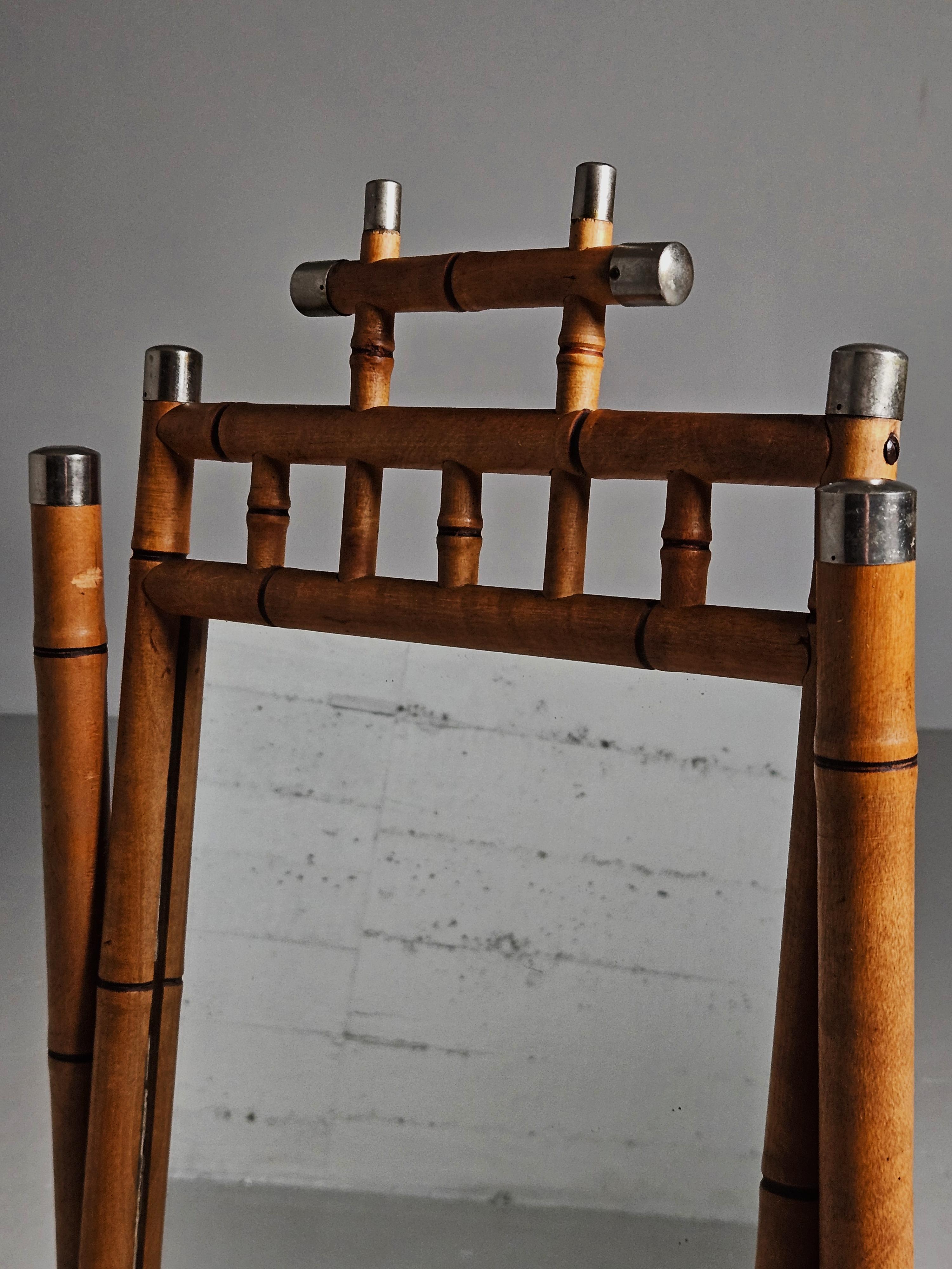 Rattan Swedish designer table mirror, Bodafors, 1890s For Sale