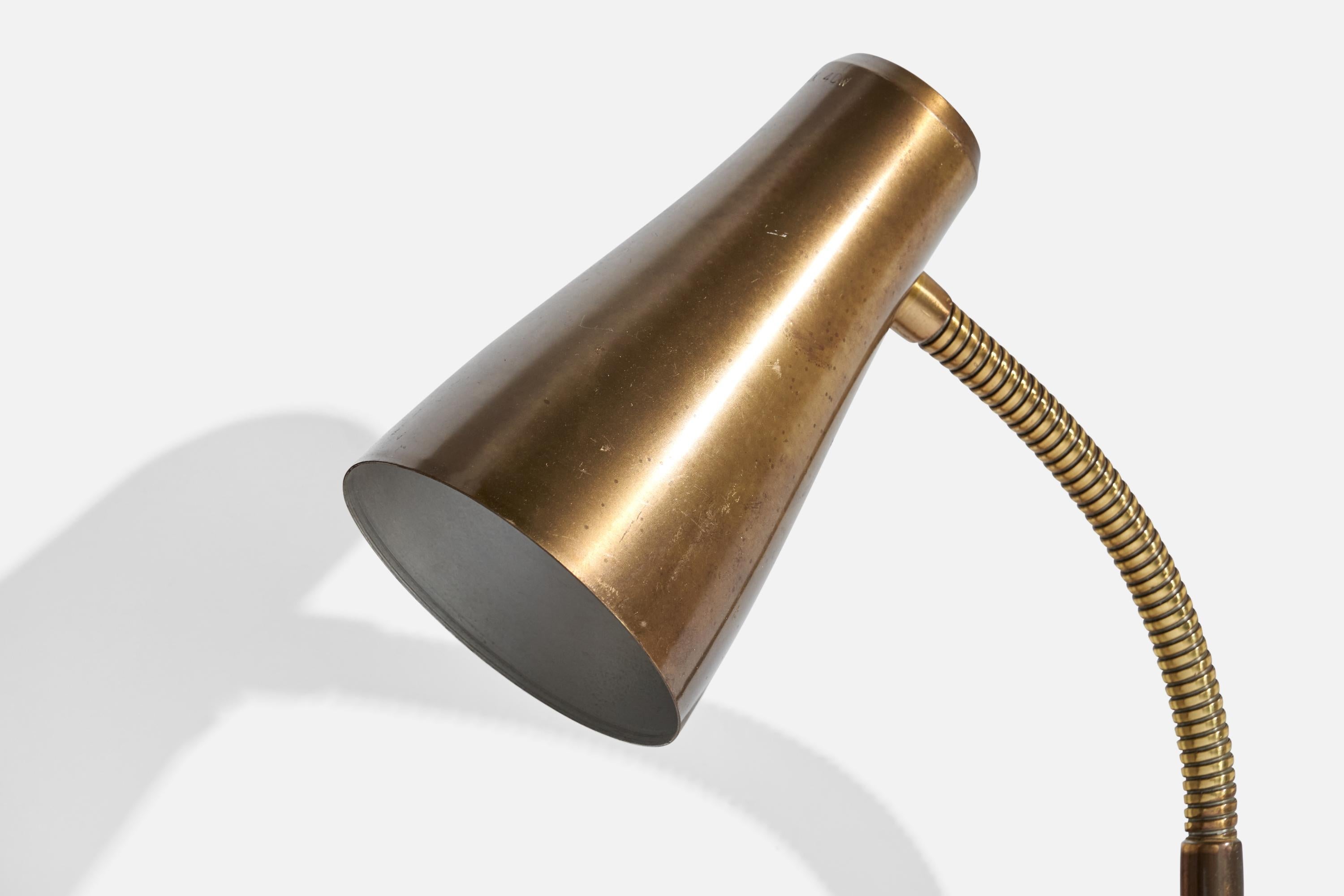 Milieu du XXe siècle Designer suédois, Task Light, laiton, Suède, années 1940 en vente