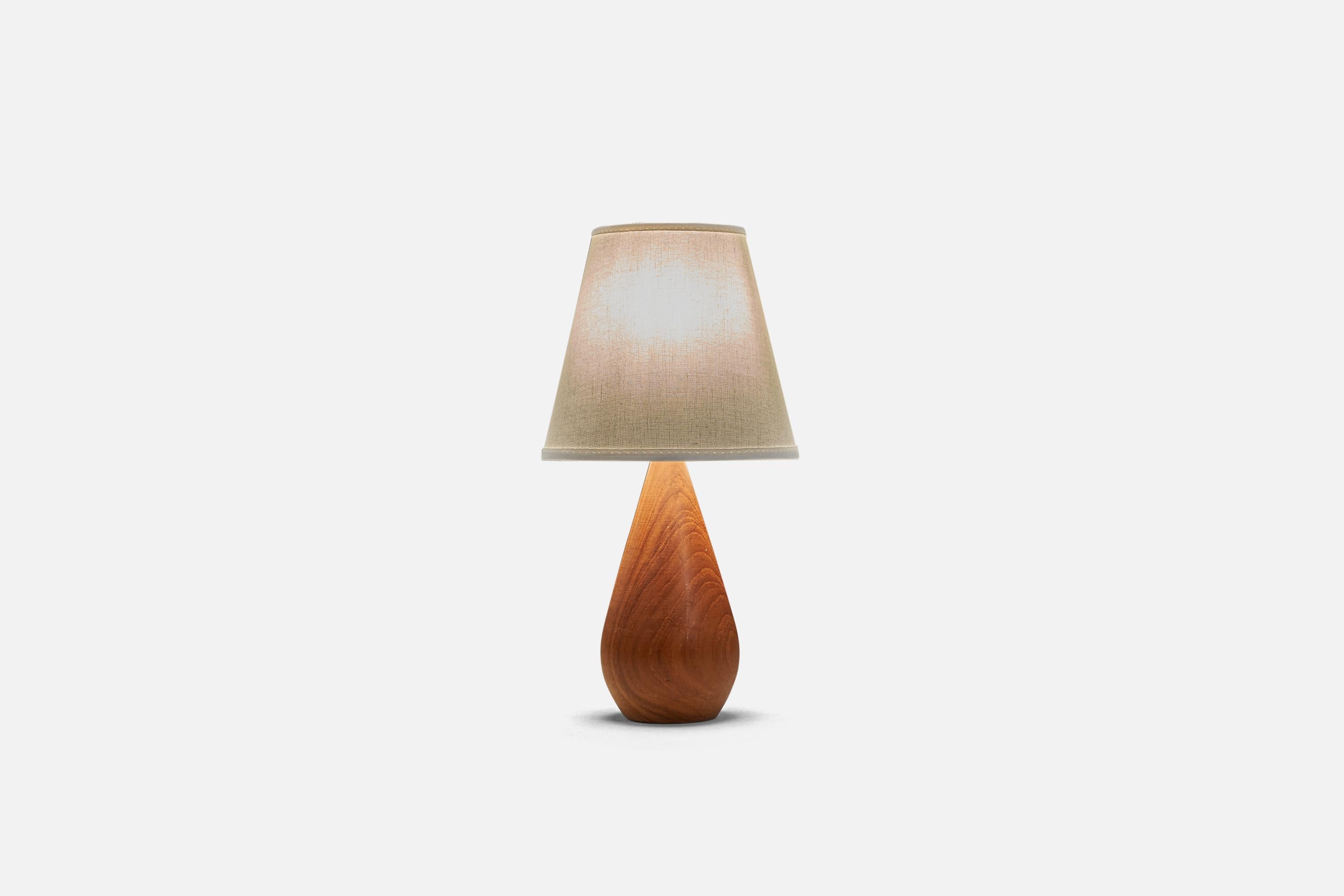 Swedish Designer, Teak Table Lamp, Sweden, 1960s In Good Condition For Sale In High Point, NC