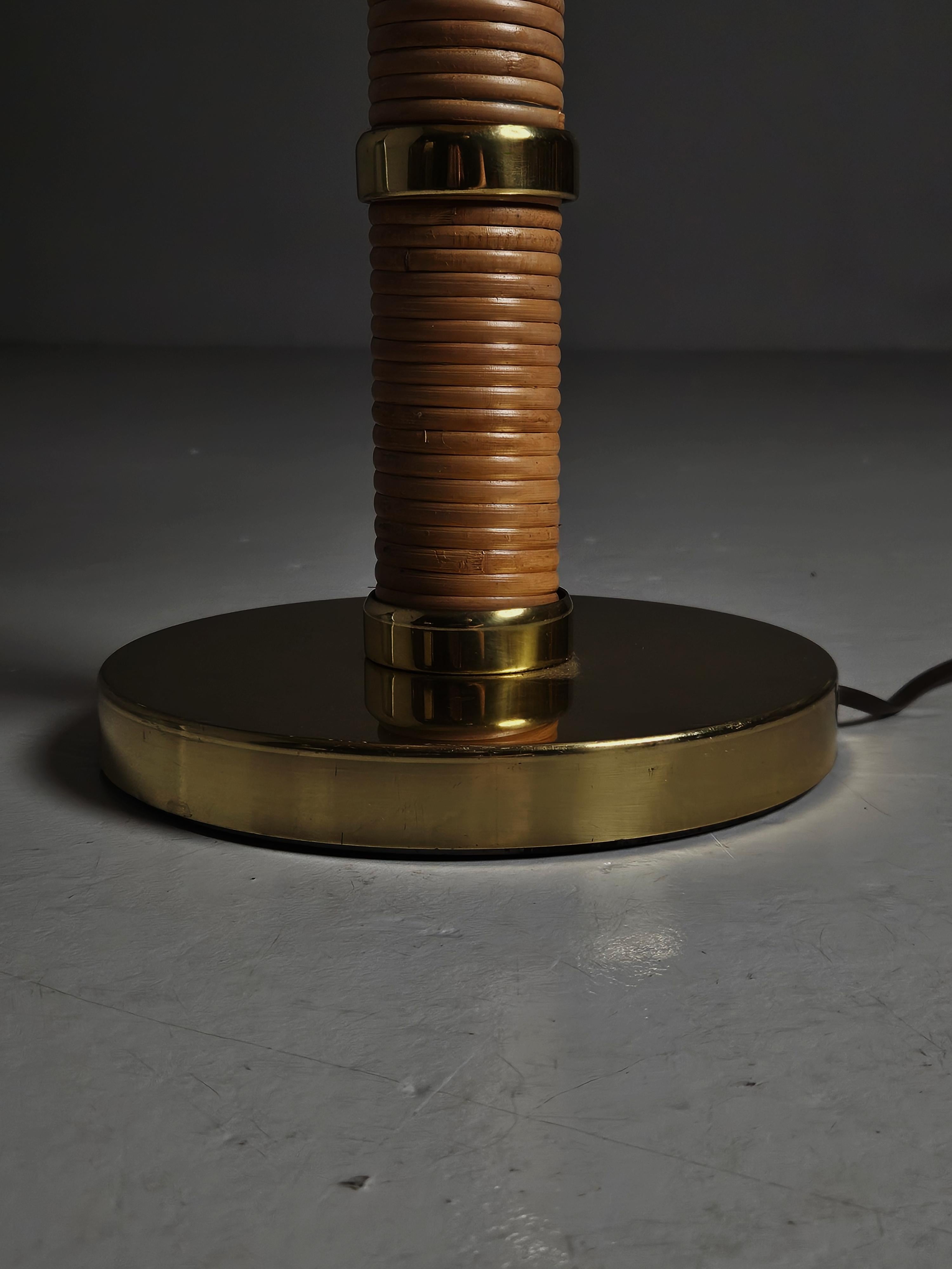 Lampe de table de style uchiwa par Miranda AB, années 1960 Bon état à Eskilstuna, SE