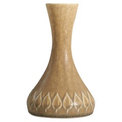 Schwedischer Designer, Vase, beige glasiertes Steingut, Schweden, ca. 1940er Jahre