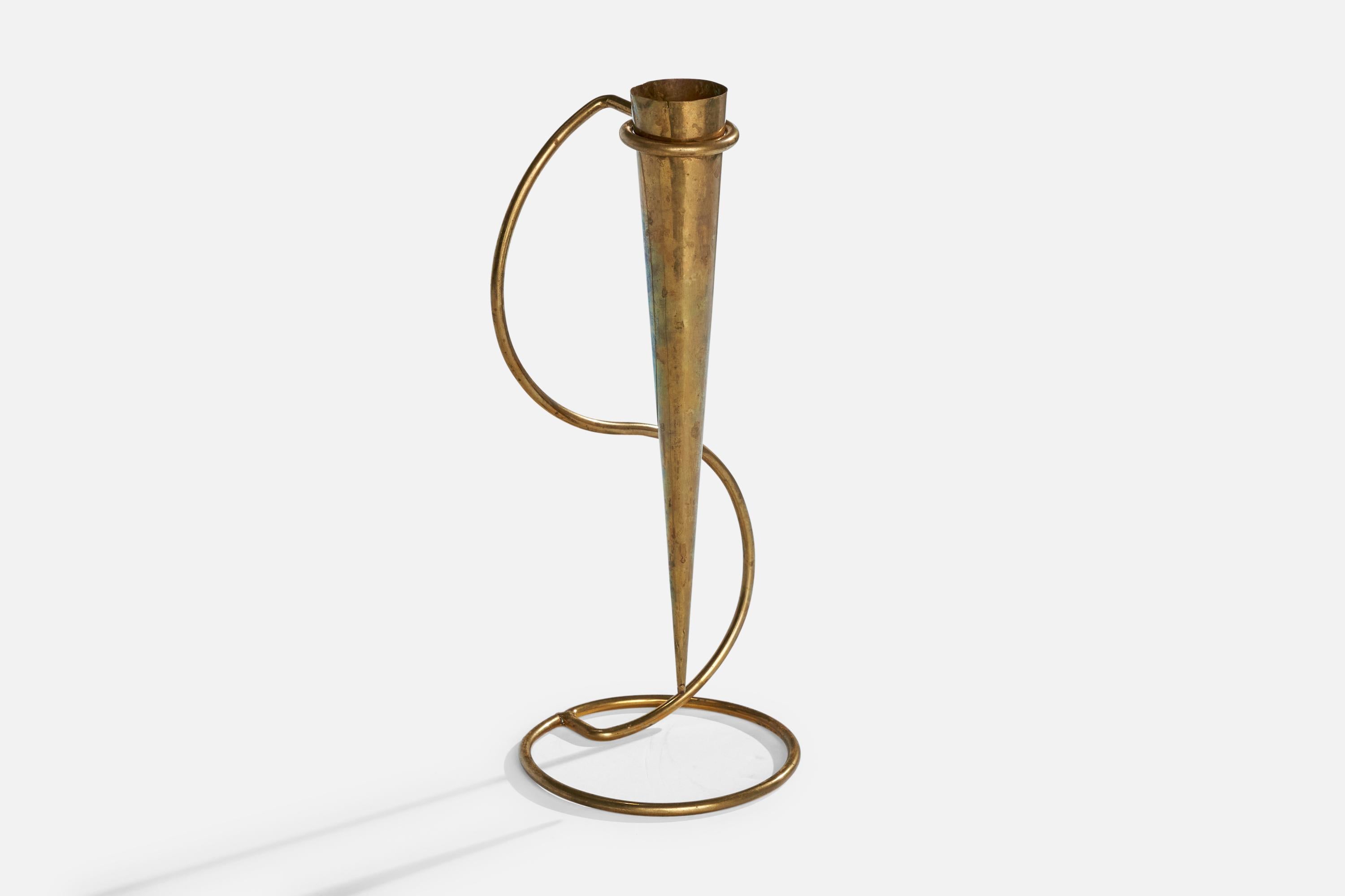Scandinave moderne Designer suédois, vase, laiton, Suède, années 1940 en vente