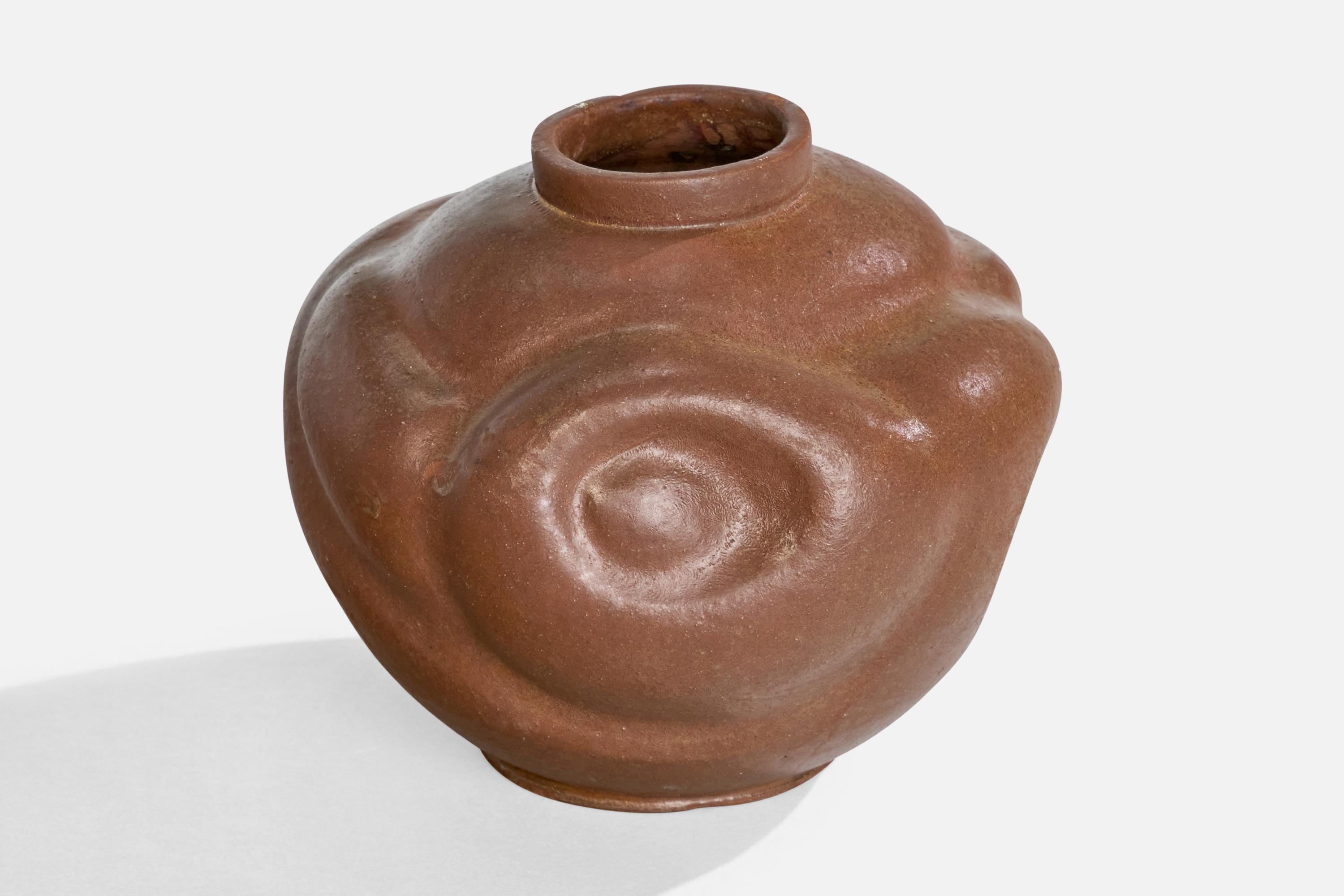 Svedese Designer svedese, Vaso, Ceramica, Svezia, anni '1920 in vendita