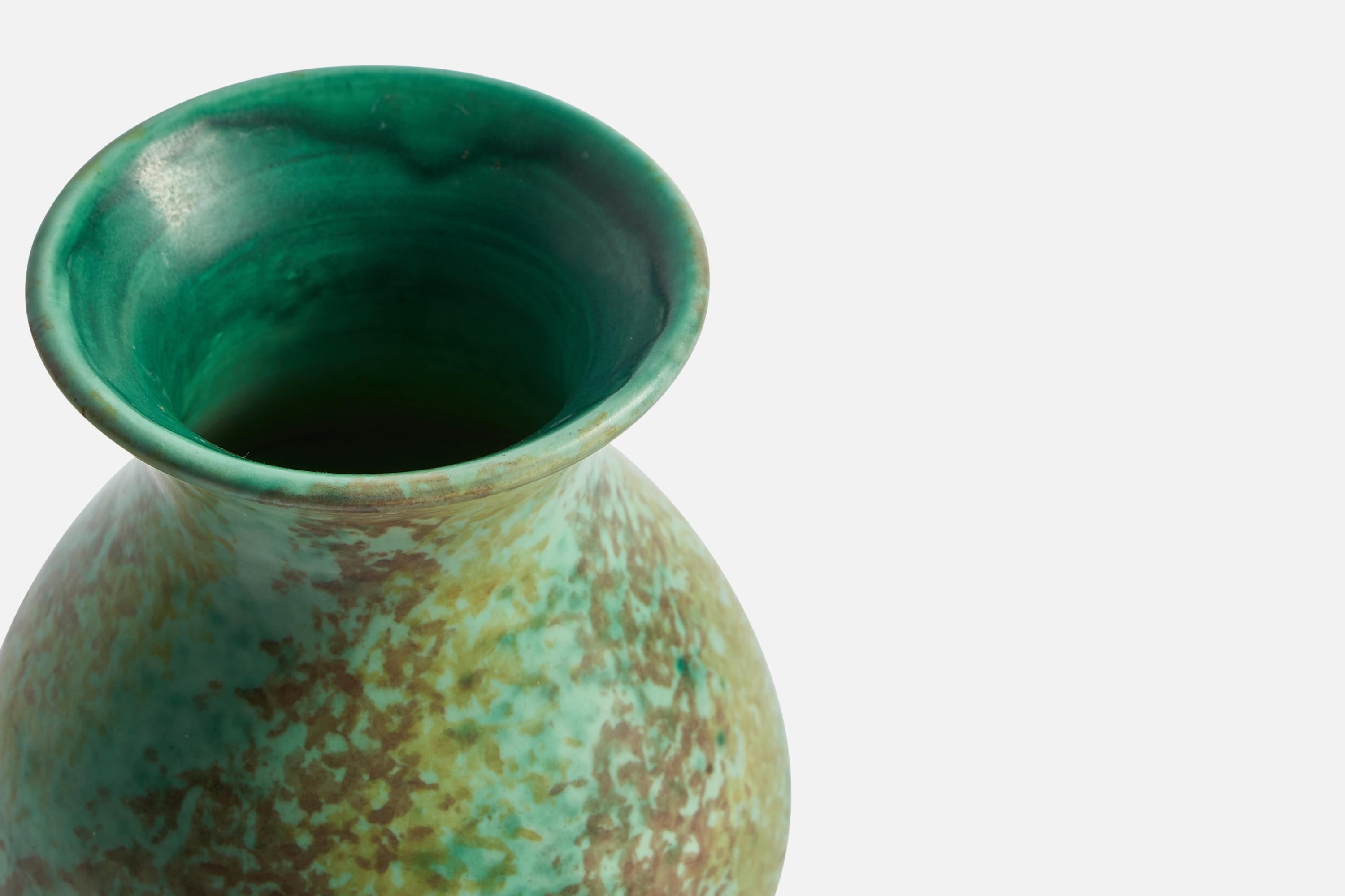 Swedish Designer, Vase, Ceramic, Sweden, 1920s In Good Condition For Sale In High Point, NC