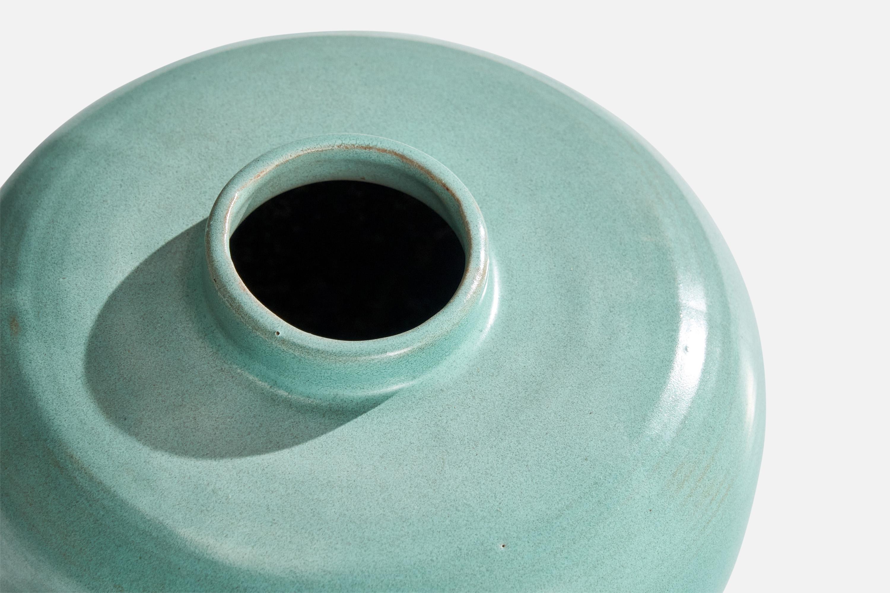 Schwedische Designerin, Vase, Keramik, Schweden, 1930er Jahre (Mitte des 20. Jahrhunderts) im Angebot