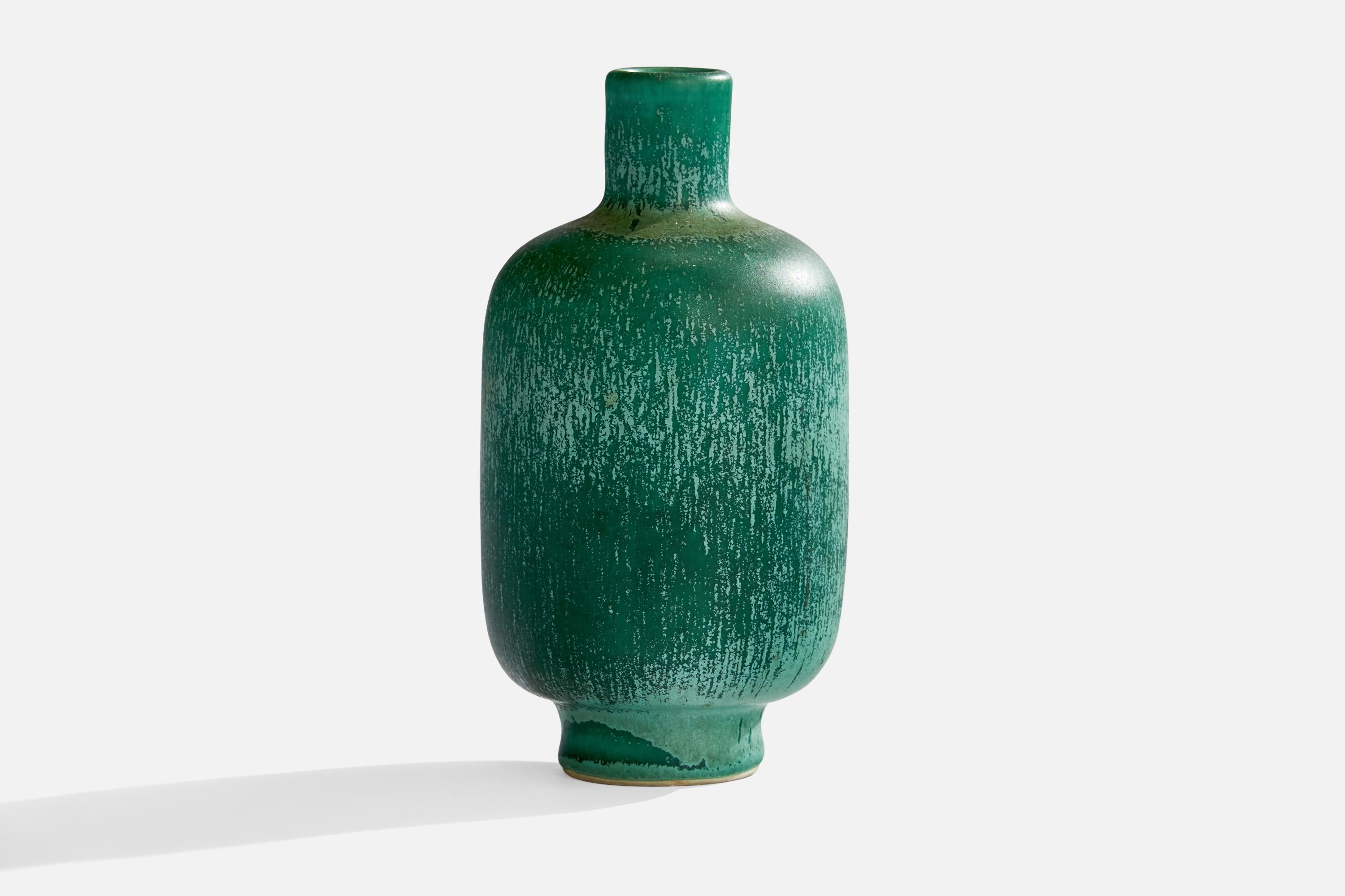Swedish Designer, Vase, Ceramic, Sweden, 1950s In Good Condition For Sale In High Point, NC