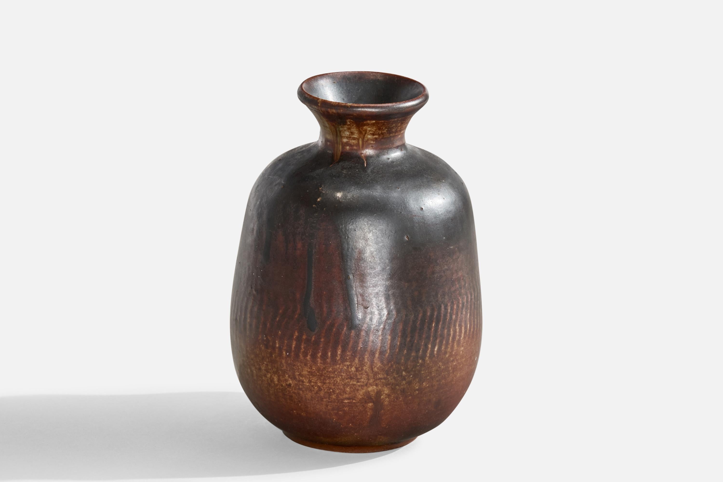 Svedese Designer svedese, Vaso, Ceramica, Svezia, 1982 in vendita